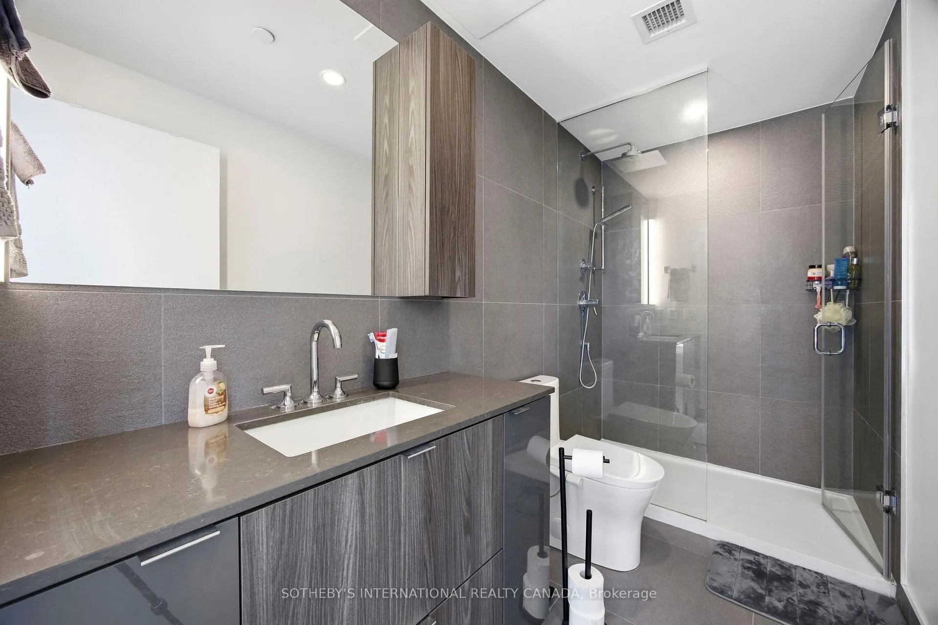 Photo 24 of Unit 2410, 35 Mercer Street, Toronto, Waterfront Communities — HOMEH
