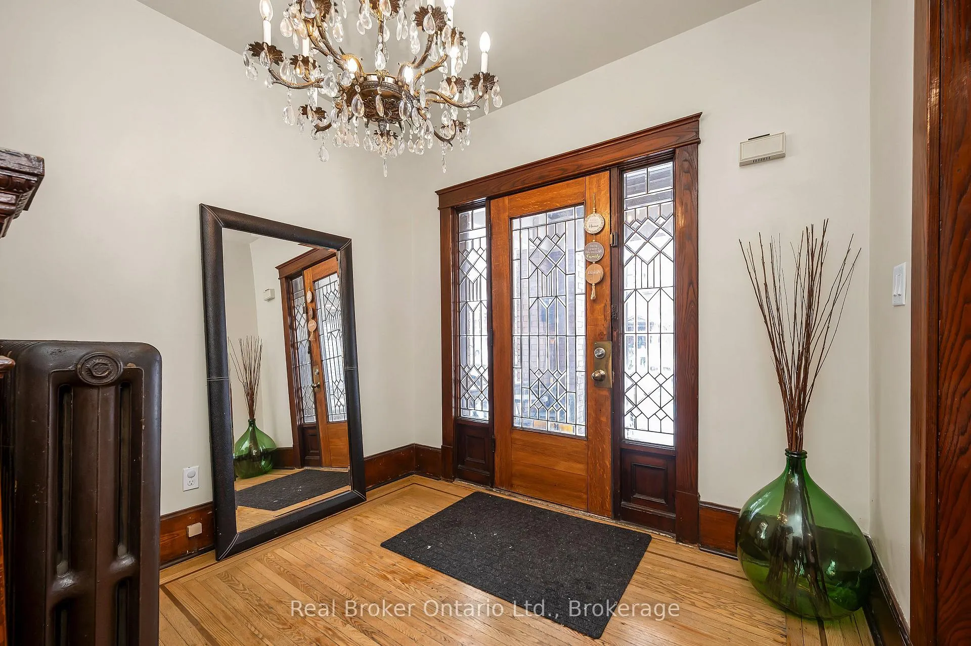 Photo 4 of 77 Proctor Boulevard, Hamilton, Gibson — HOMEH