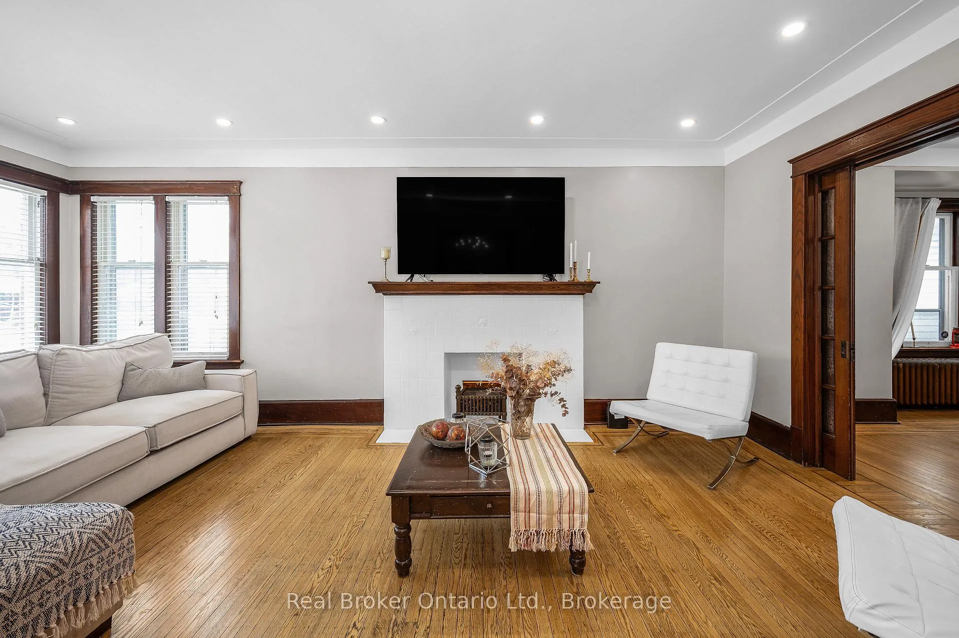 Photo 5 of 77 Proctor Boulevard, Hamilton, Gibson — HOMEH