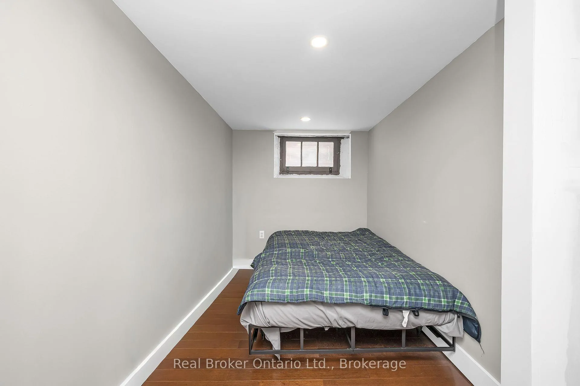 Photo 36 of 77 Proctor Boulevard, Hamilton, Gibson — HOMEH