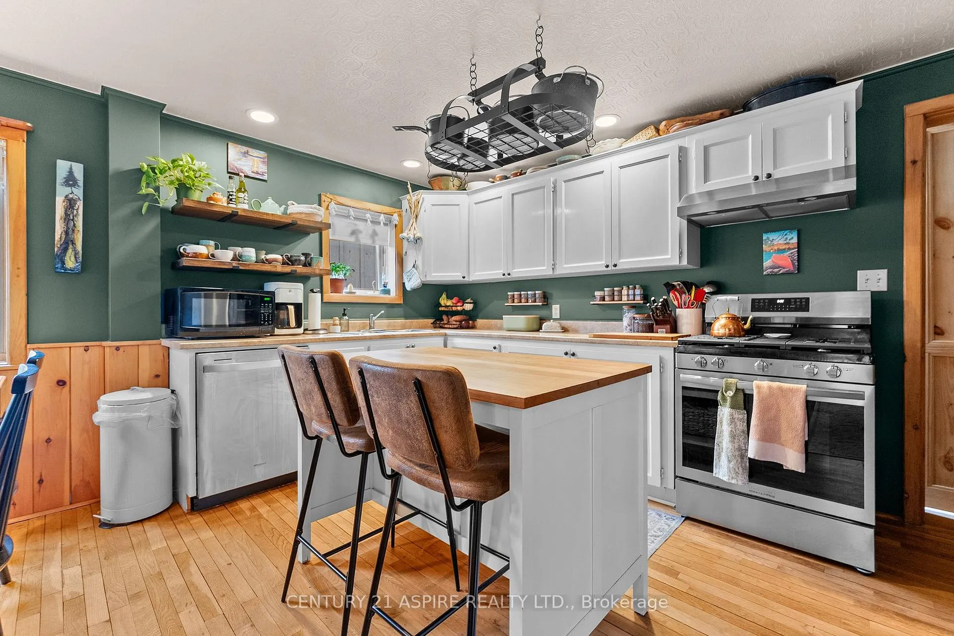 Photo 9 of 50 Mill Street, Killaloe, Hagarty and Richards, Killaloe/Round Lake — HOMEH