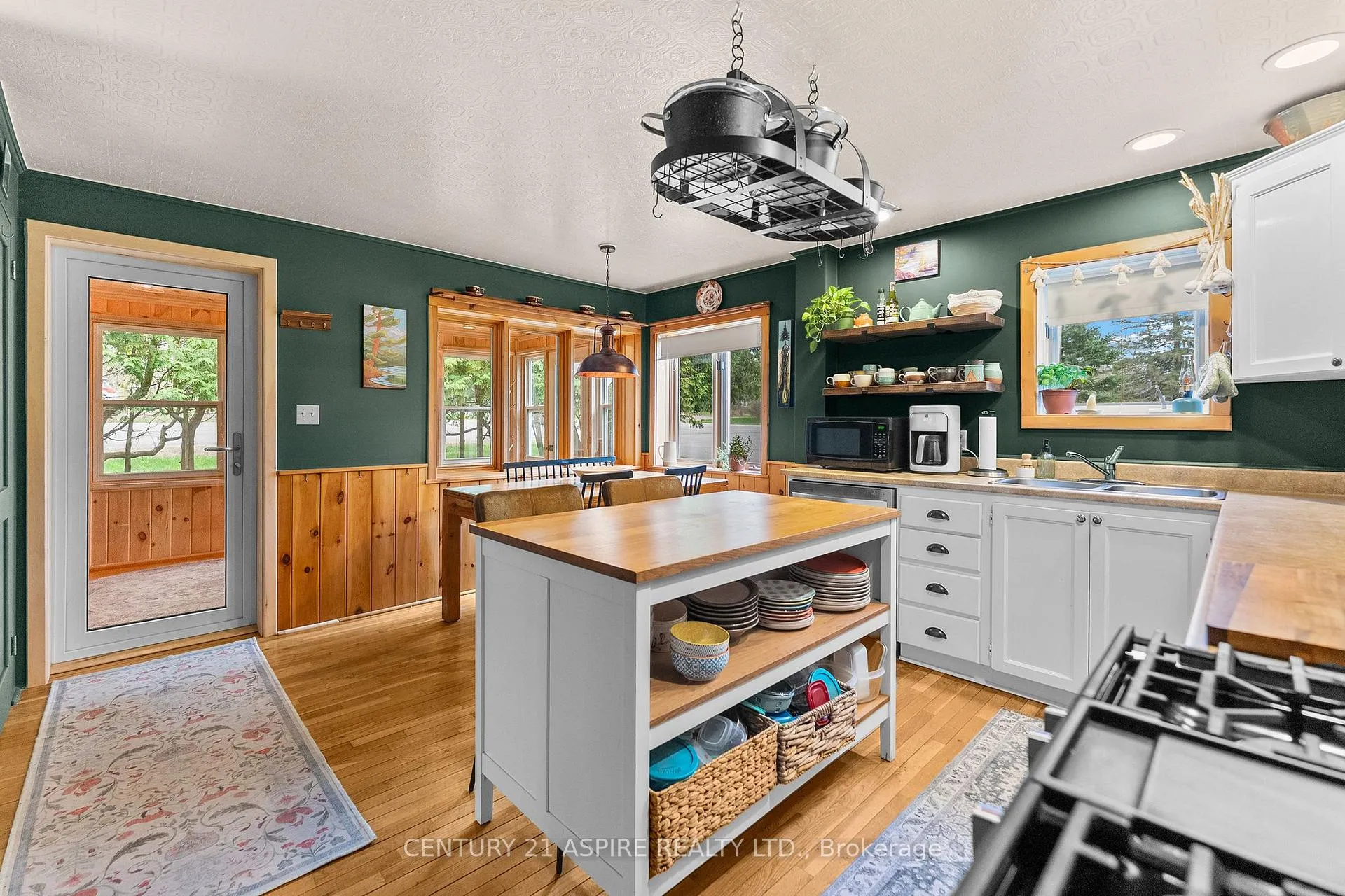 Photo 10 of 50 Mill Street, Killaloe, Hagarty and Richards, Killaloe/Round Lake — HOMEH