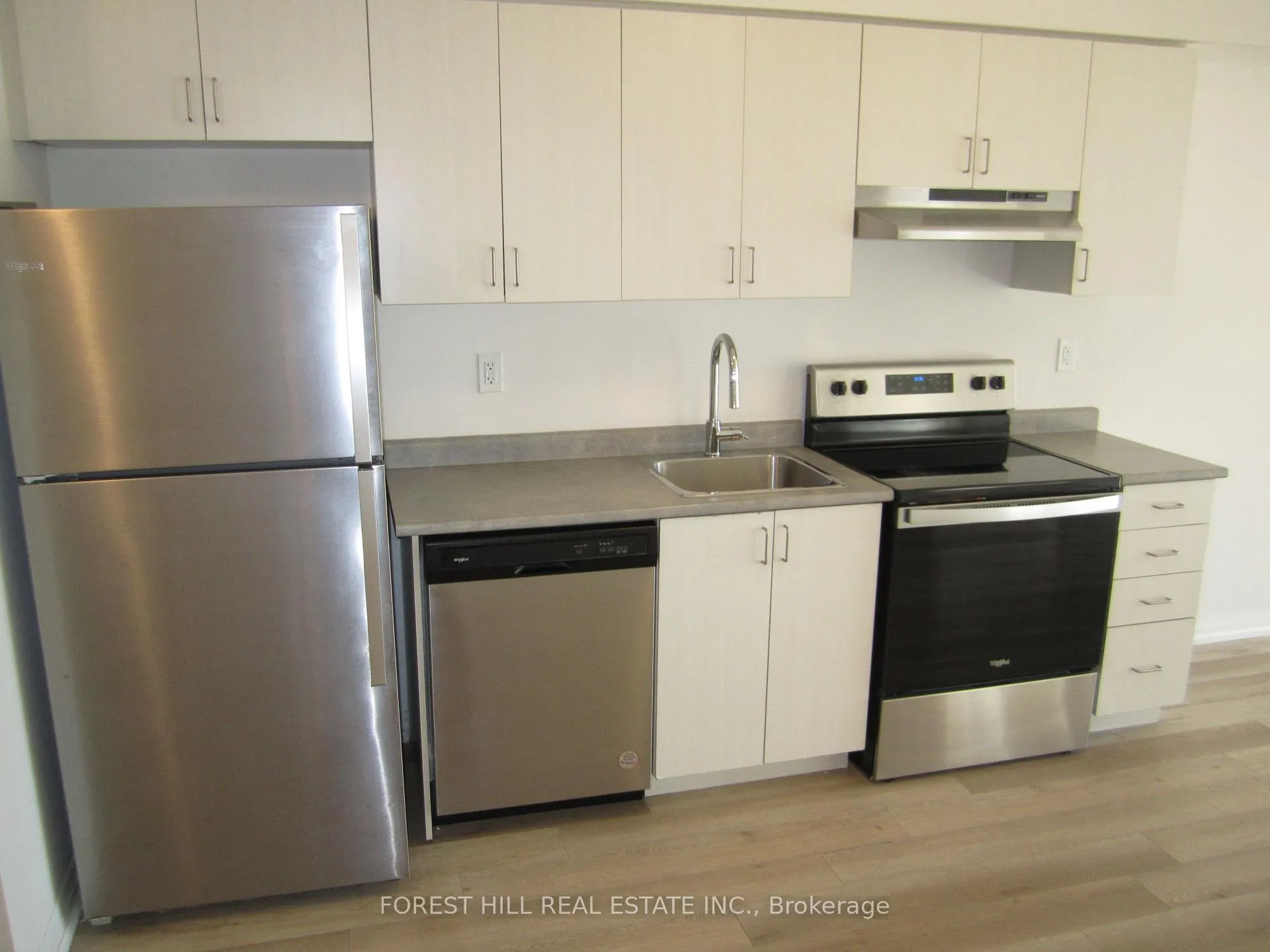 Photo 2 of Unit 311, 8010 Kipling Avenue, Vaughan, West Woodbridge — HOMEH