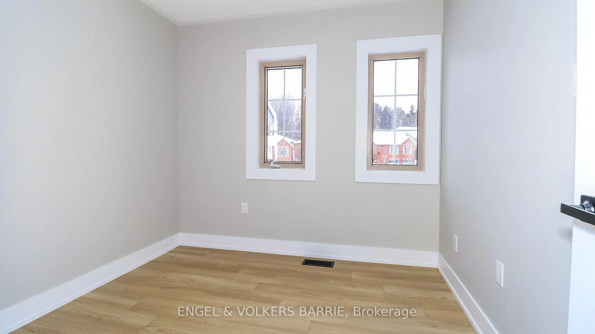 Photo 23 of 20 Kelly Place, Barrie, Allandale — HOMEH