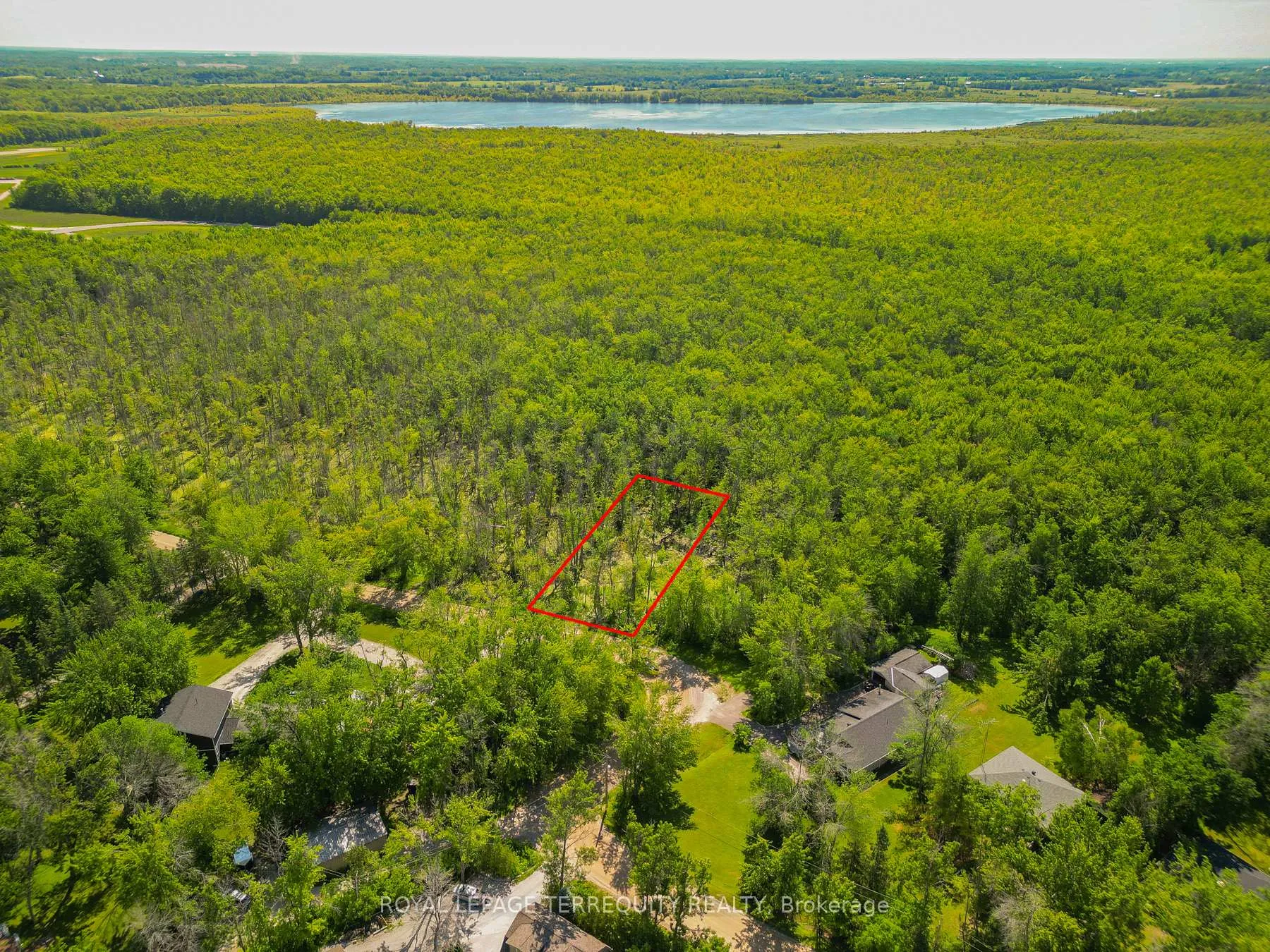 Photo 3 of 6117 Bluebird Street, Ramara, Rural Ramara — HOMEH