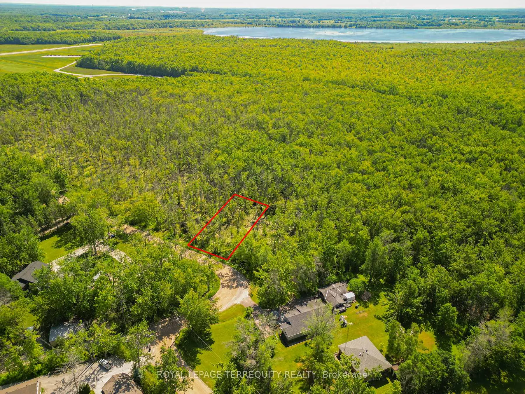 Photo 4 of 6117 Bluebird Street, Ramara, Rural Ramara — HOMEH