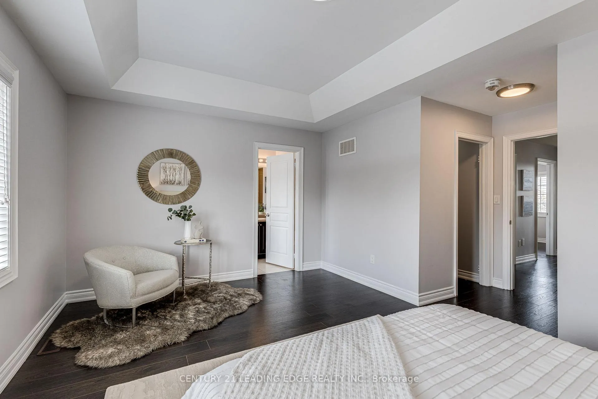 Photo 20 of 102 Mactier Drive, Vaughan, Kleinburg — HOMEH