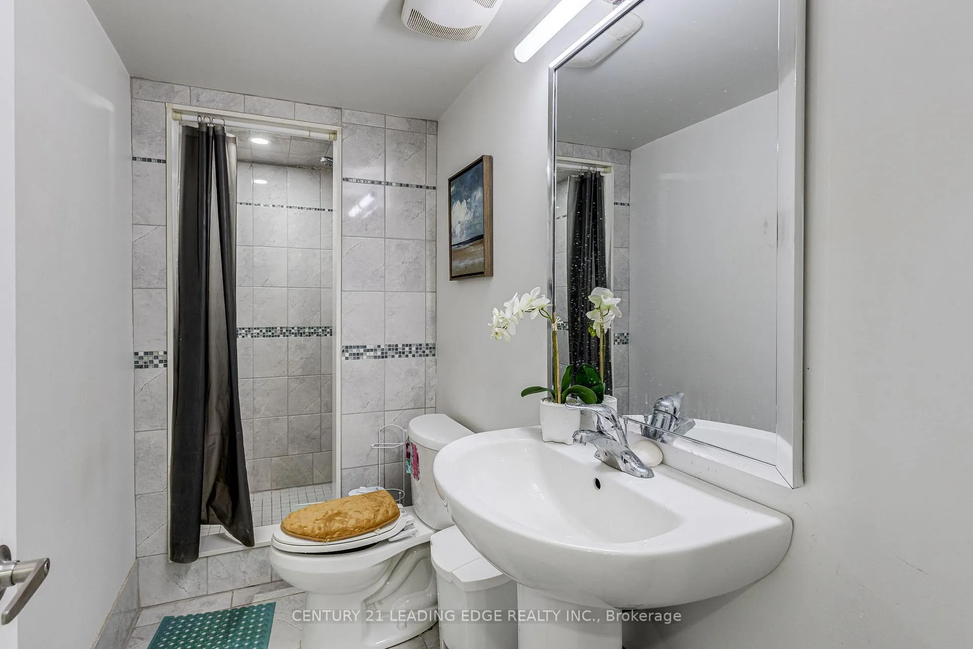 Photo 27 of 102 Mactier Drive, Vaughan, Kleinburg — HOMEH