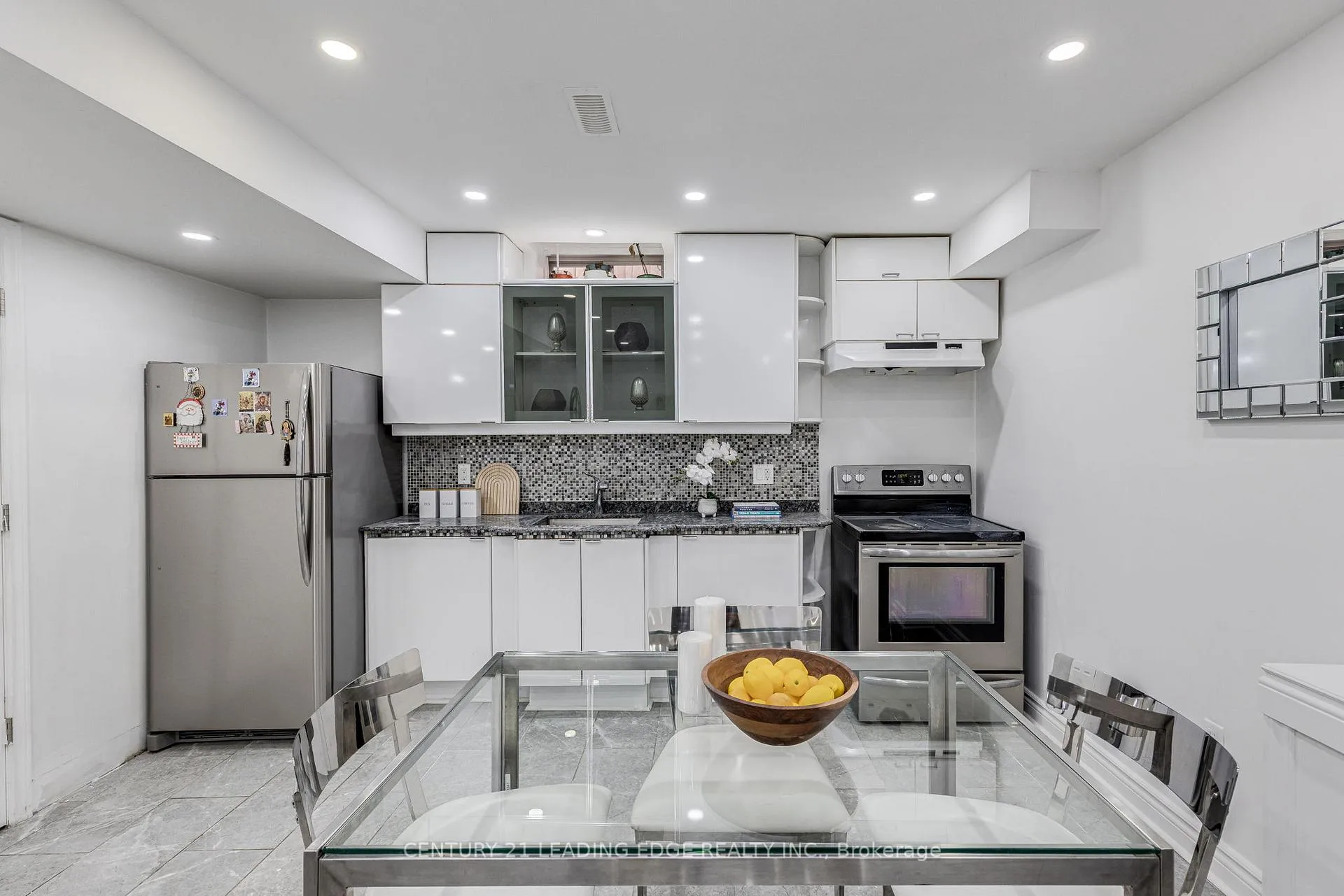 Photo 29 of 102 Mactier Drive, Vaughan, Kleinburg — HOMEH