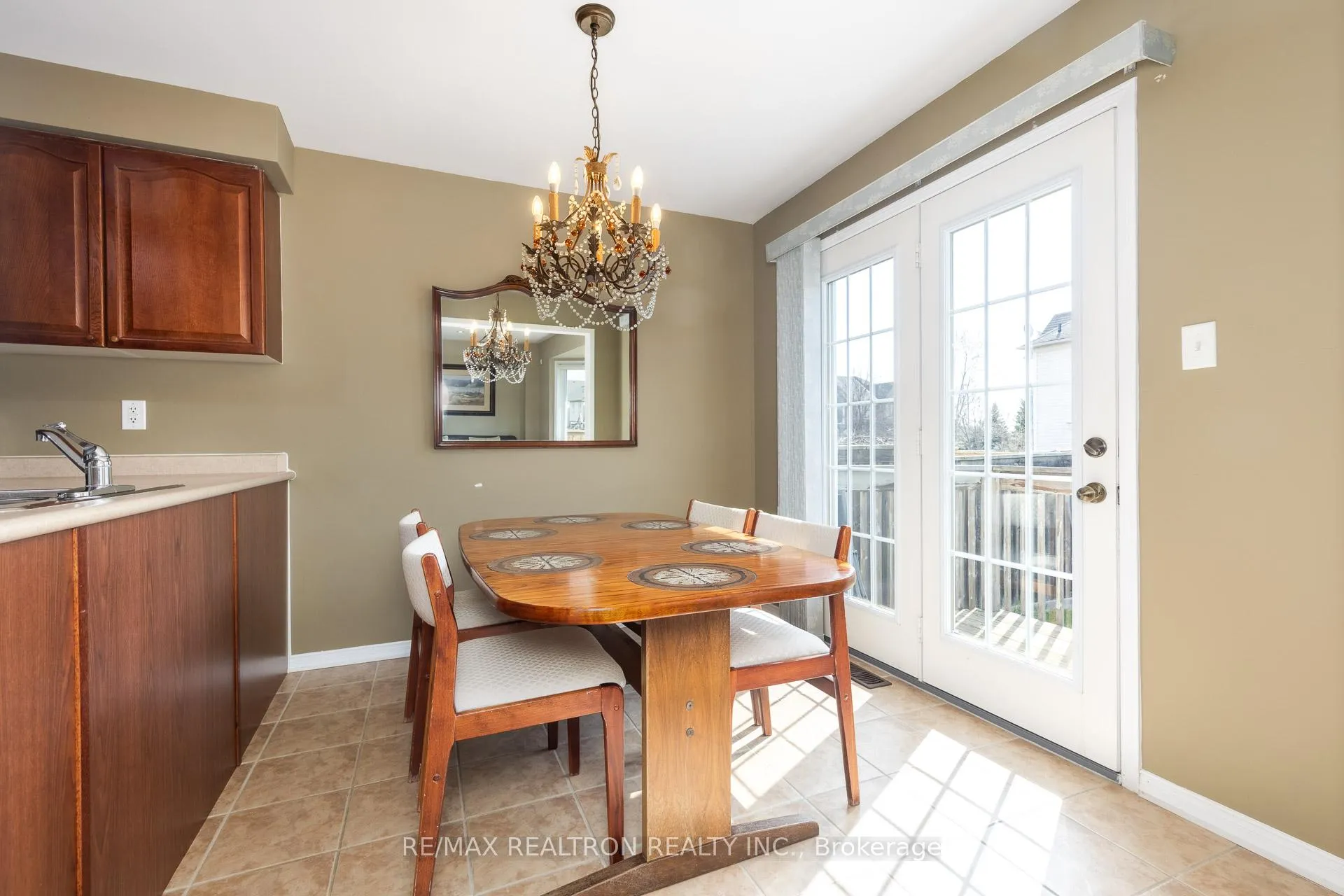 Photo 14 of 1868 Secretariat Place, Oshawa, Windfields — HOMEH
