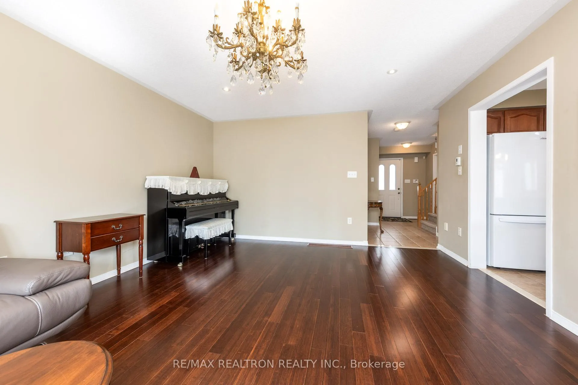 Photo 18 of 1868 Secretariat Place, Oshawa, Windfields — HOMEH