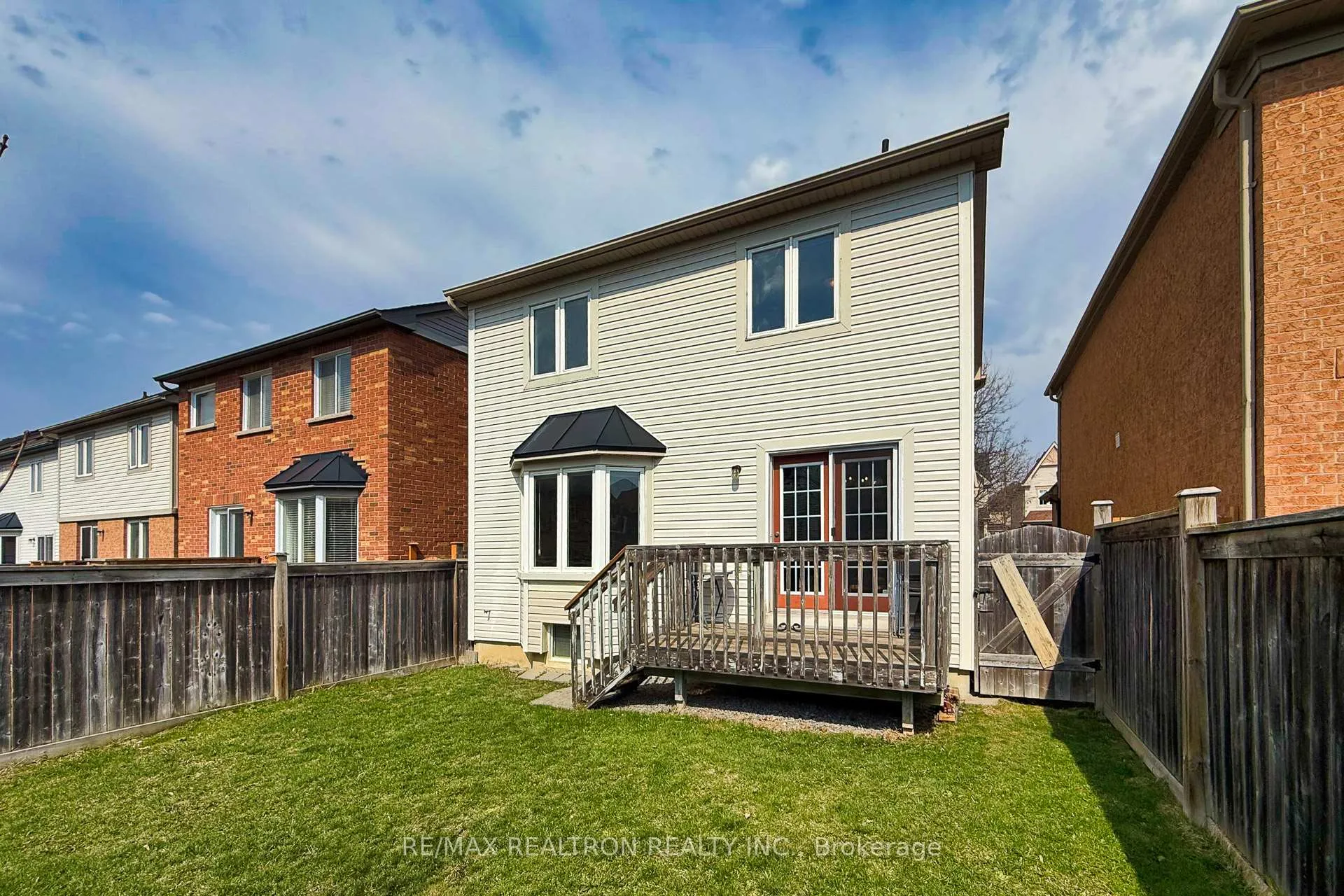 Photo 40 of 1868 Secretariat Place, Oshawa, Windfields — HOMEH
