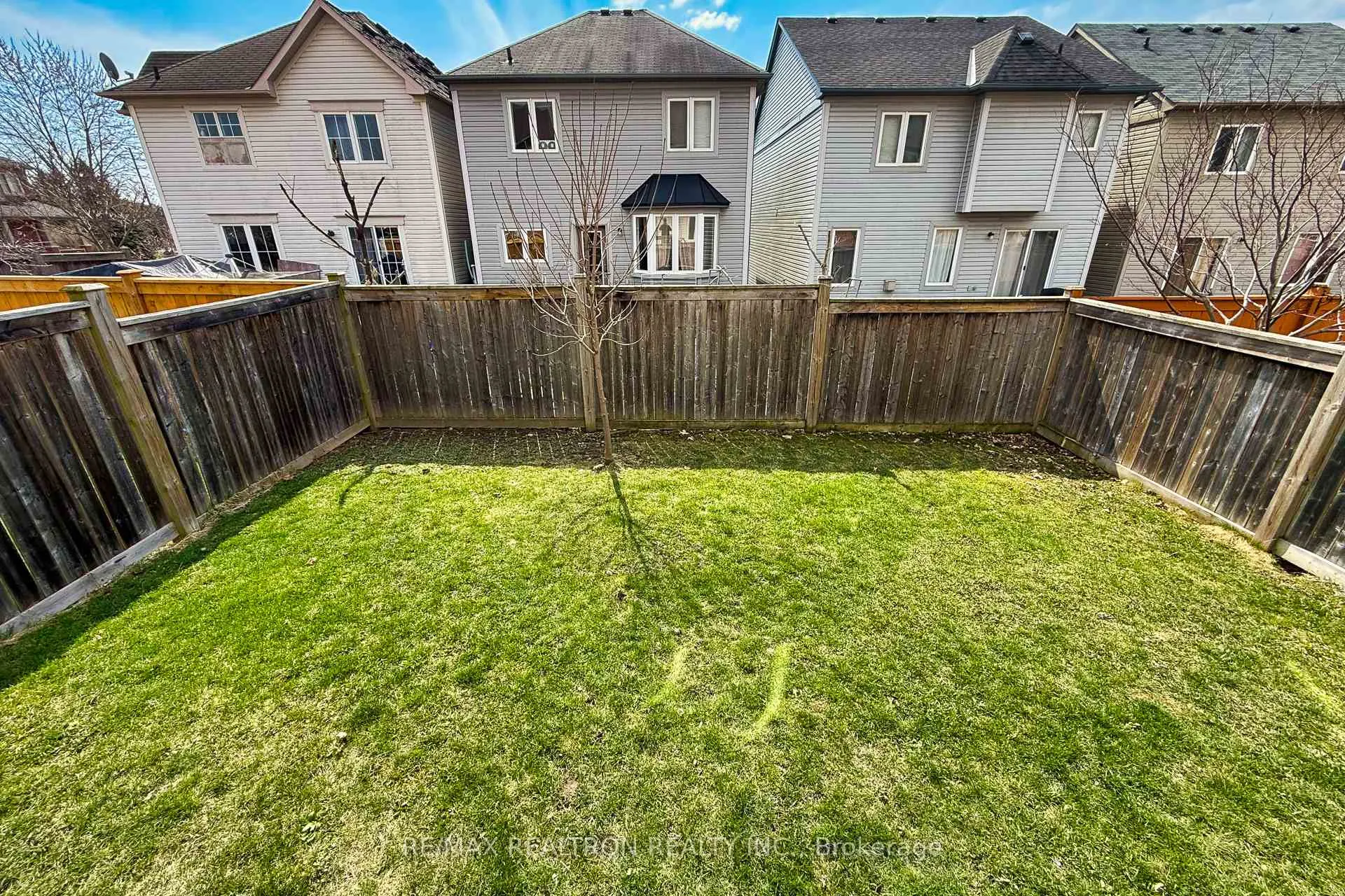Photo 44 of 1868 Secretariat Place, Oshawa, Windfields — HOMEH