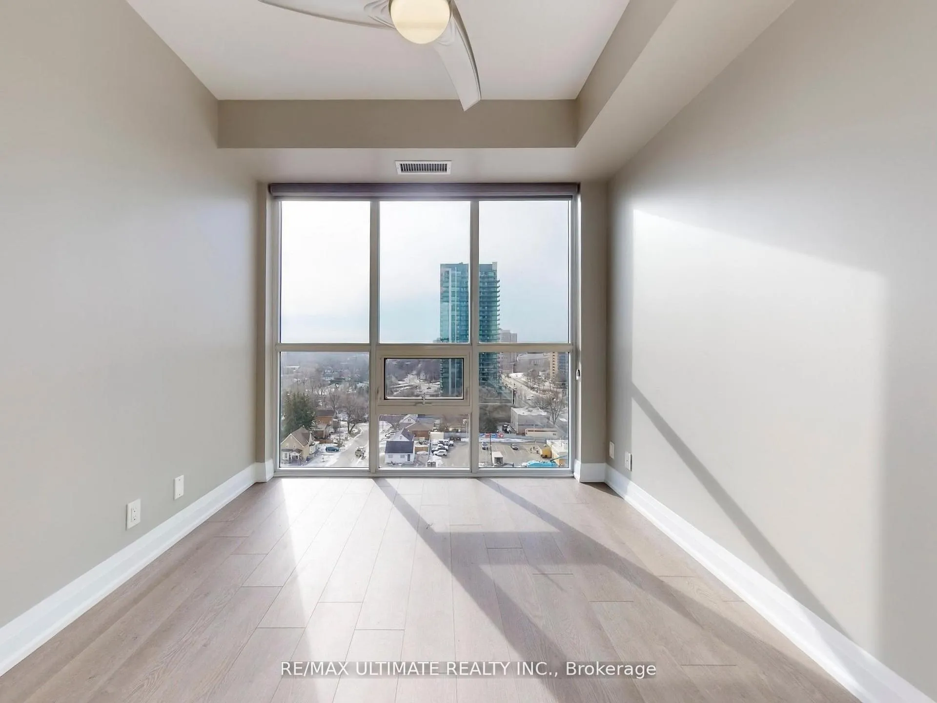 Photo 18 of Unit 906, 15 Lynch Street, Brampton, Downtown Brampton — HOMEH