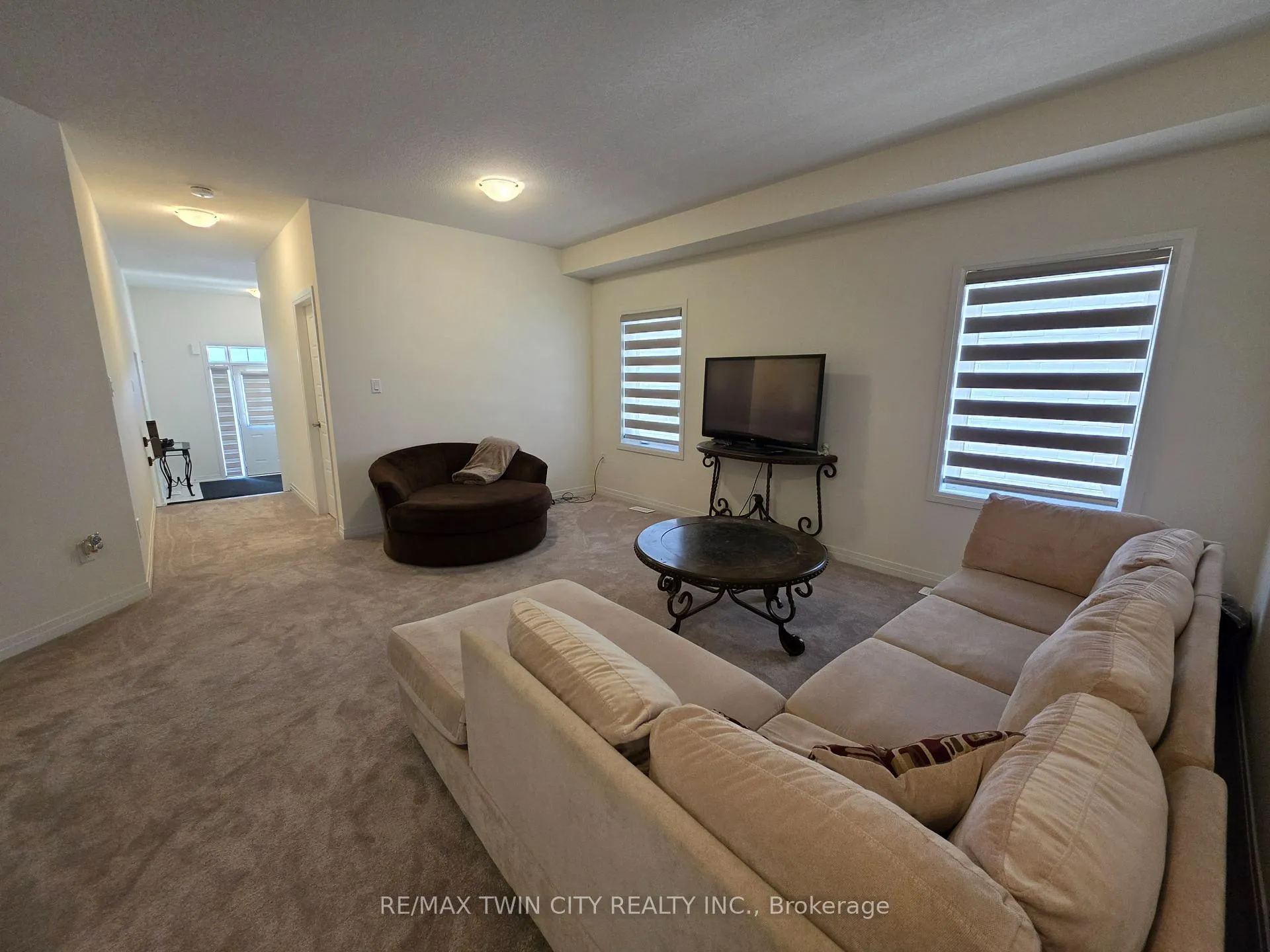 Photo 7 of 90 Stauffer Road, Brantford — HOMEH