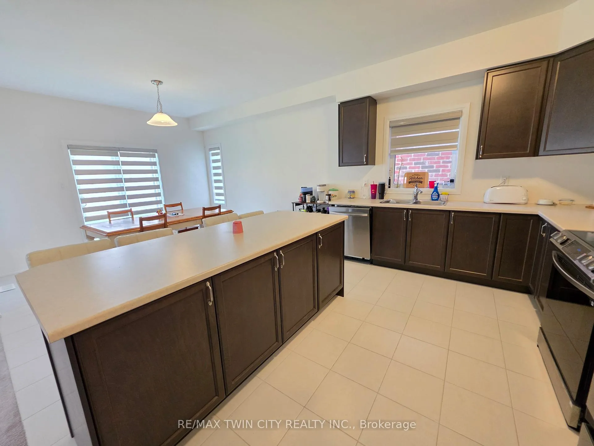 Photo 10 of 90 Stauffer Road, Brantford — HOMEH