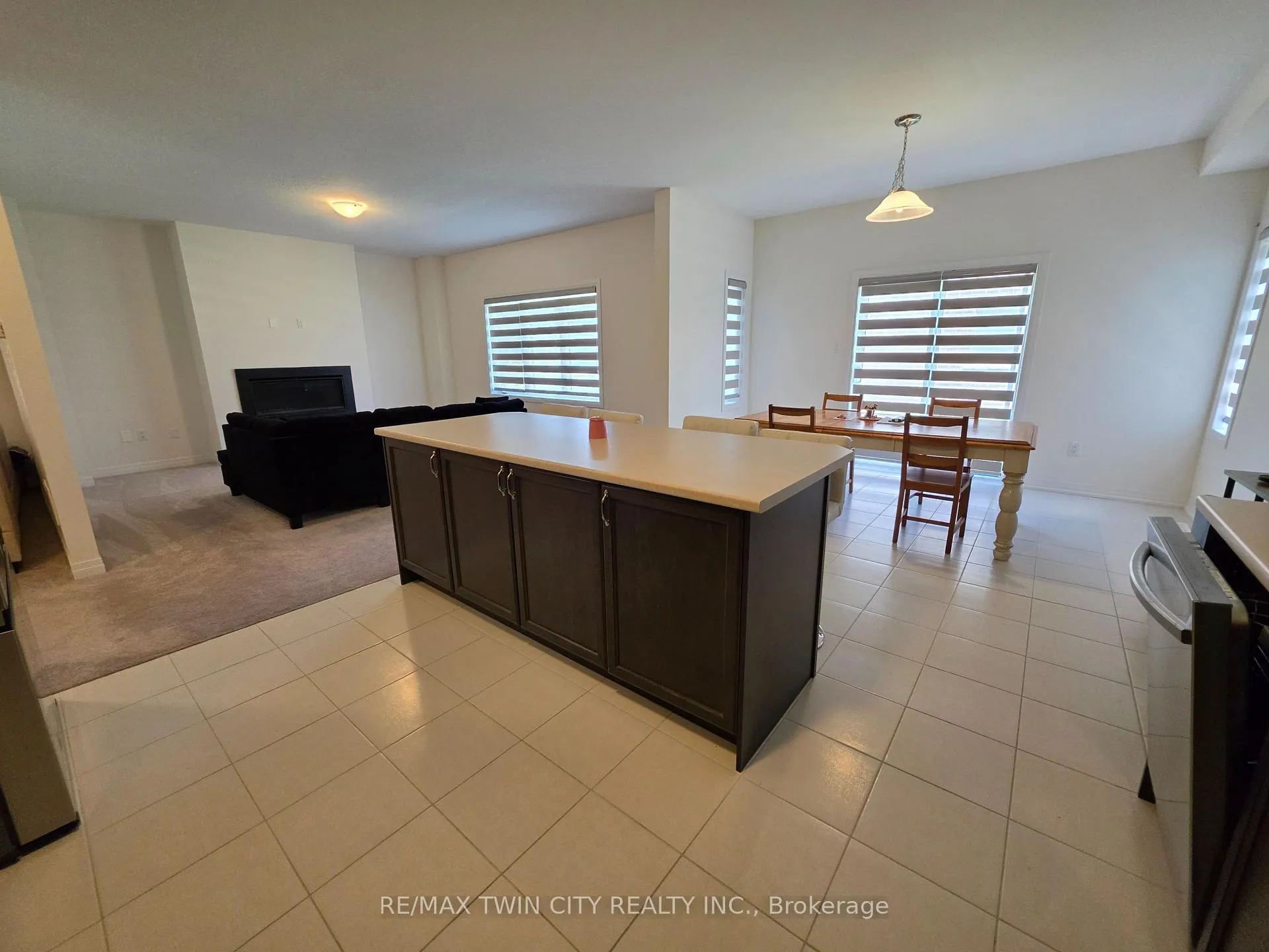 Photo 11 of 90 Stauffer Road, Brantford — HOMEH