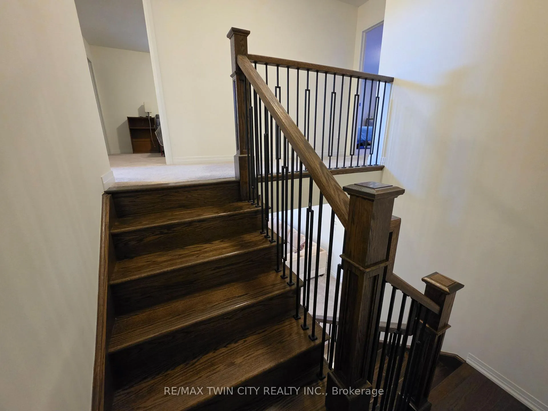 Photo 17 of 90 Stauffer Road, Brantford — HOMEH