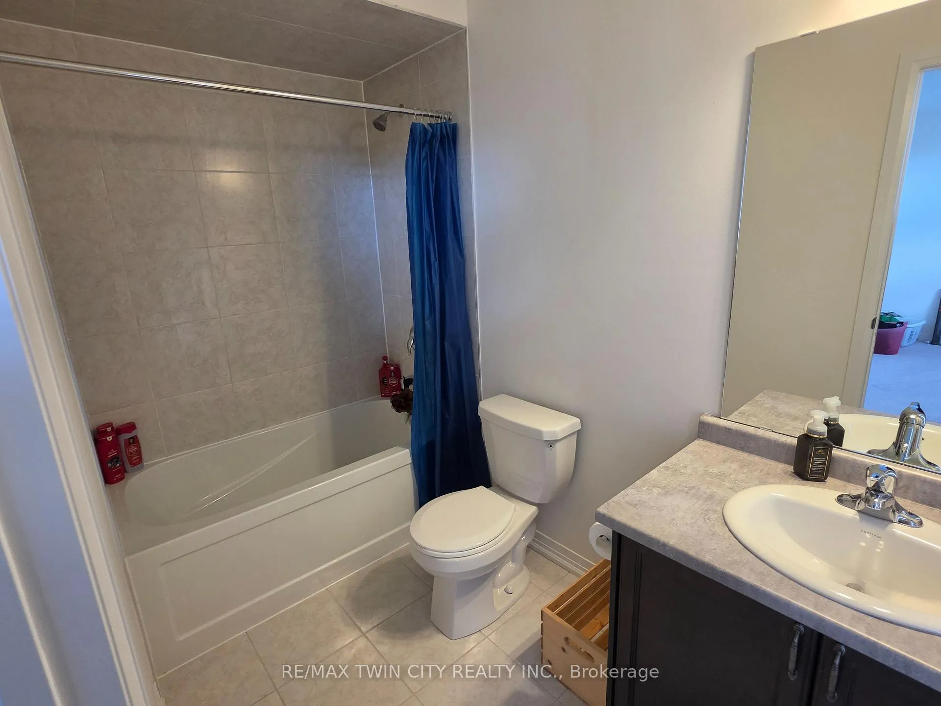 Photo 20 of 90 Stauffer Road, Brantford — HOMEH