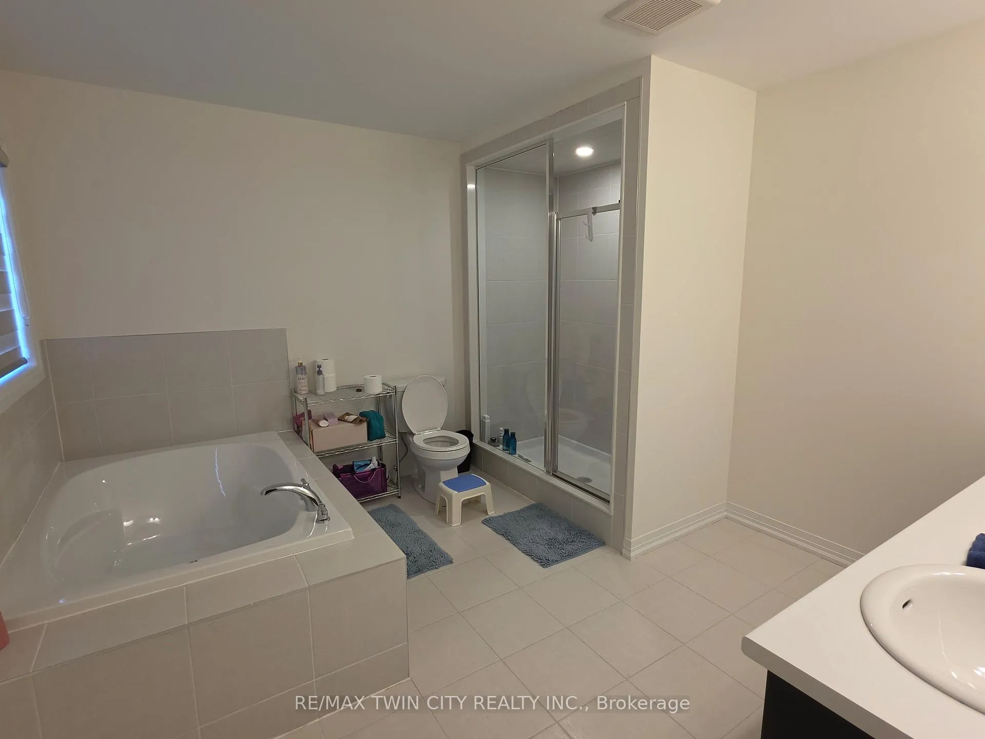 Photo 26 of 90 Stauffer Road, Brantford — HOMEH