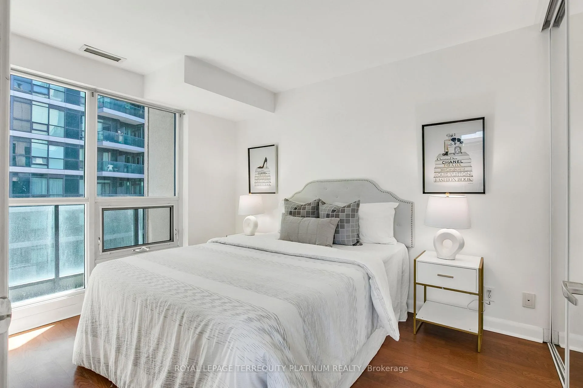 Photo 13 of Unit 727, 600 Fleet Street, Toronto, Niagara — HOMEH