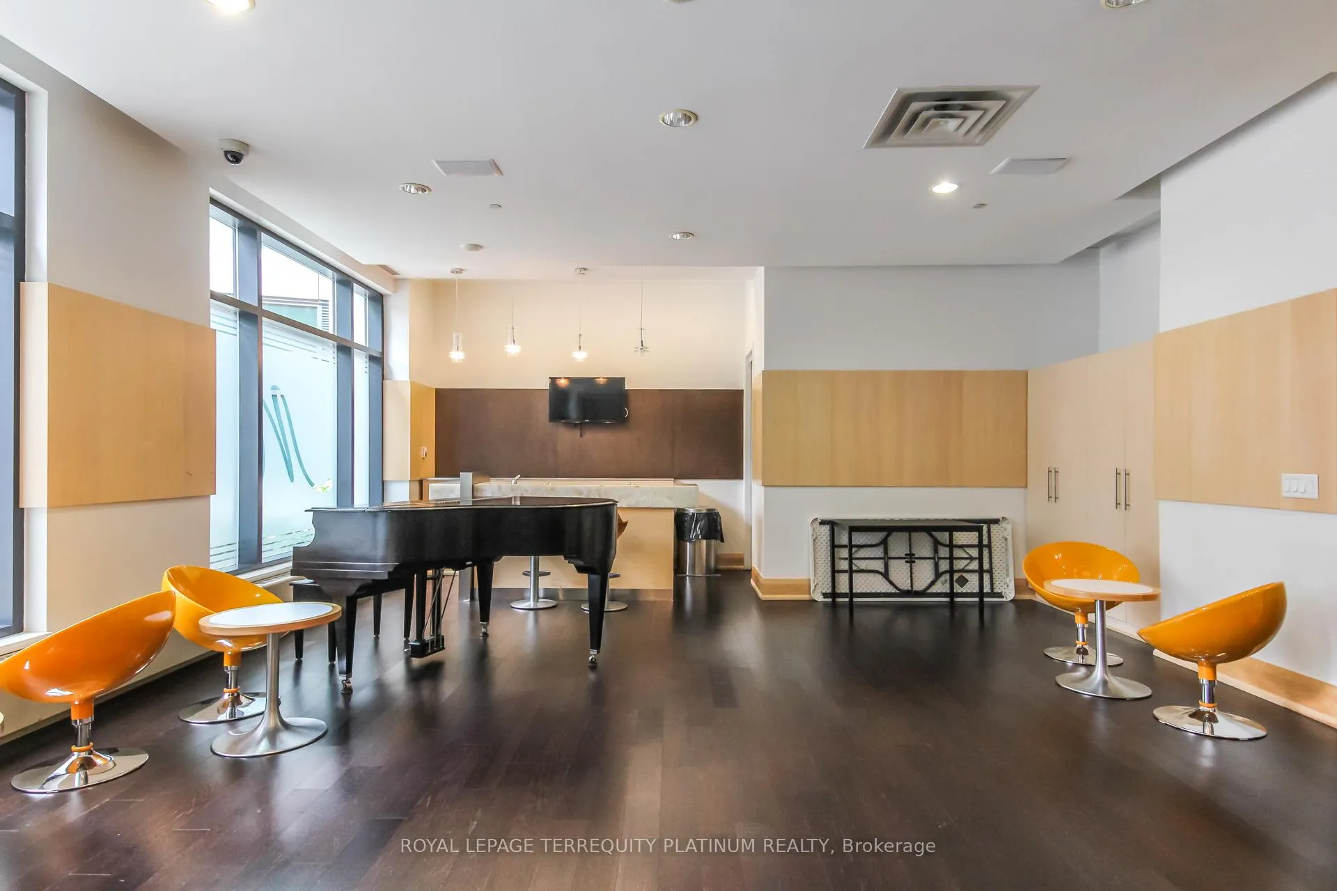 Photo 25 of Unit 727, 600 Fleet Street, Toronto, Niagara — HOMEH