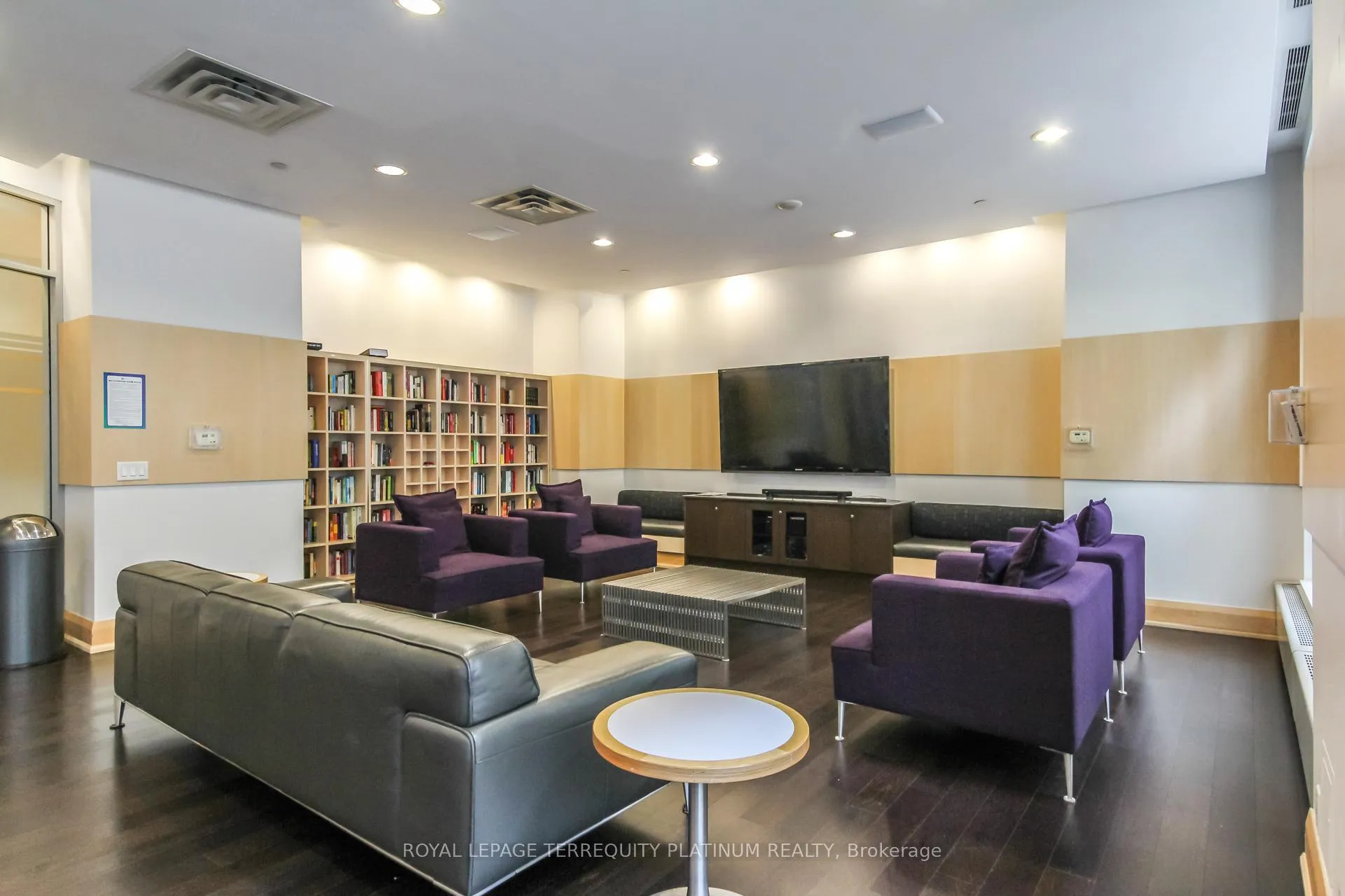 Photo 28 of Unit 727, 600 Fleet Street, Toronto, Niagara — HOMEH