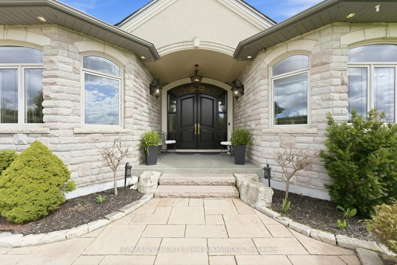 Photo 16 of 2049 Highpoint Side Road, Caledon, Rural Caledon — HOMEH