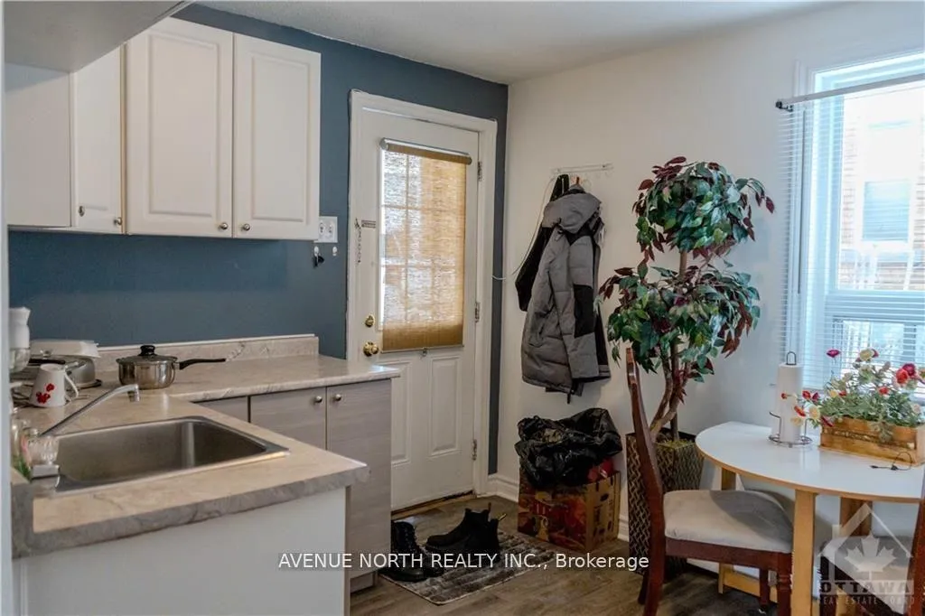 Photo 3 of 216 Hannah Street, Ottawa, Vanier — HOMEH
