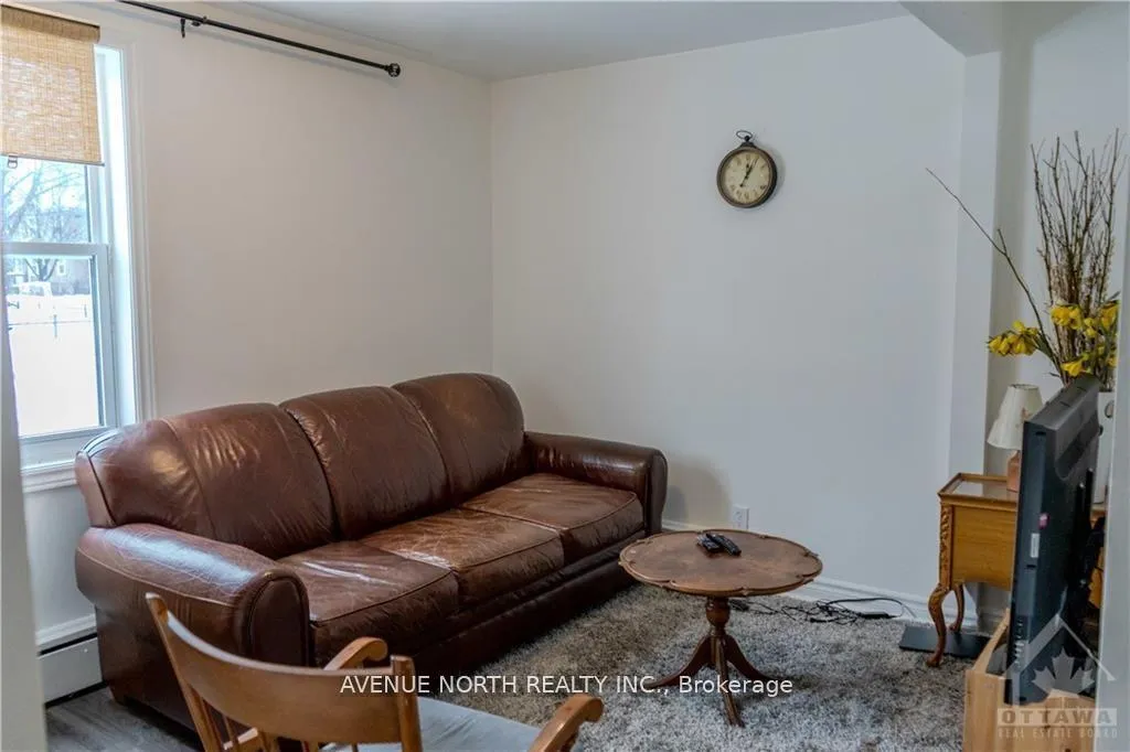 Photo 5 of 216 Hannah Street, Ottawa, Vanier — HOMEH