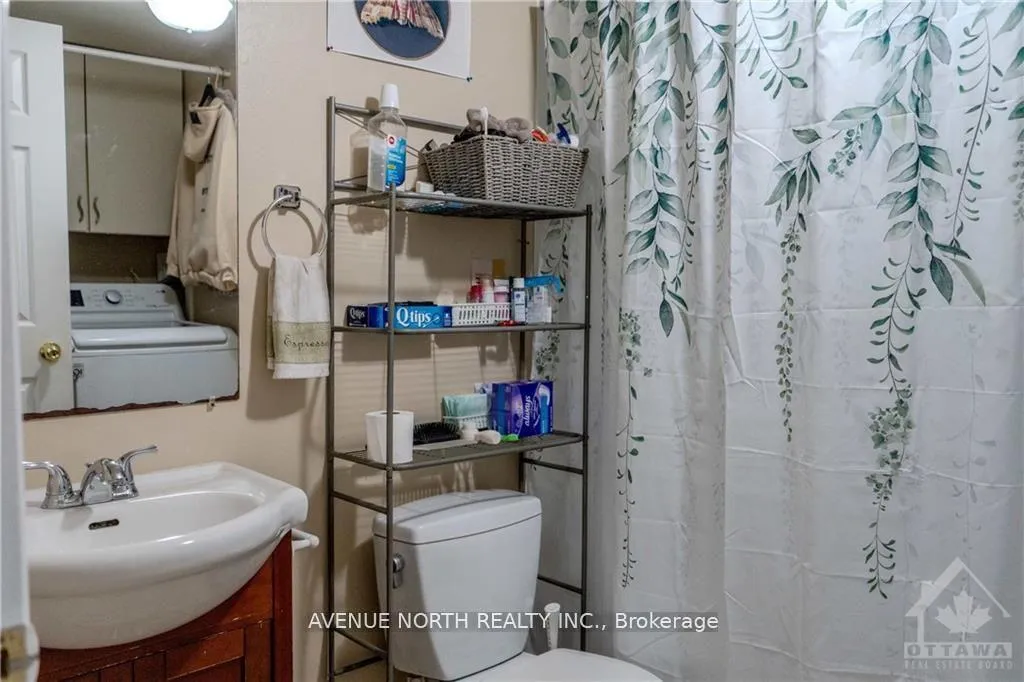 Photo 16 of 216 Hannah Street, Ottawa, Vanier — HOMEH