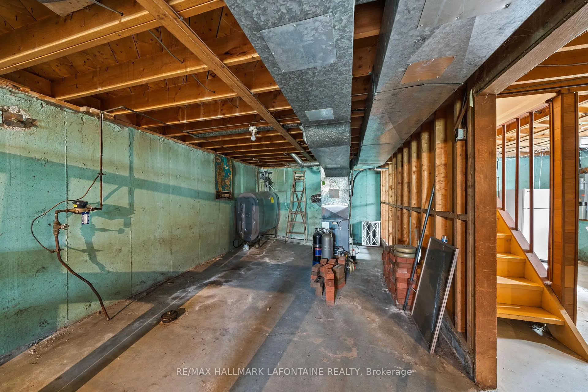 Photo 28 of 14 Kirkstall Avenue, Ottawa, Manordale — HOMEH
