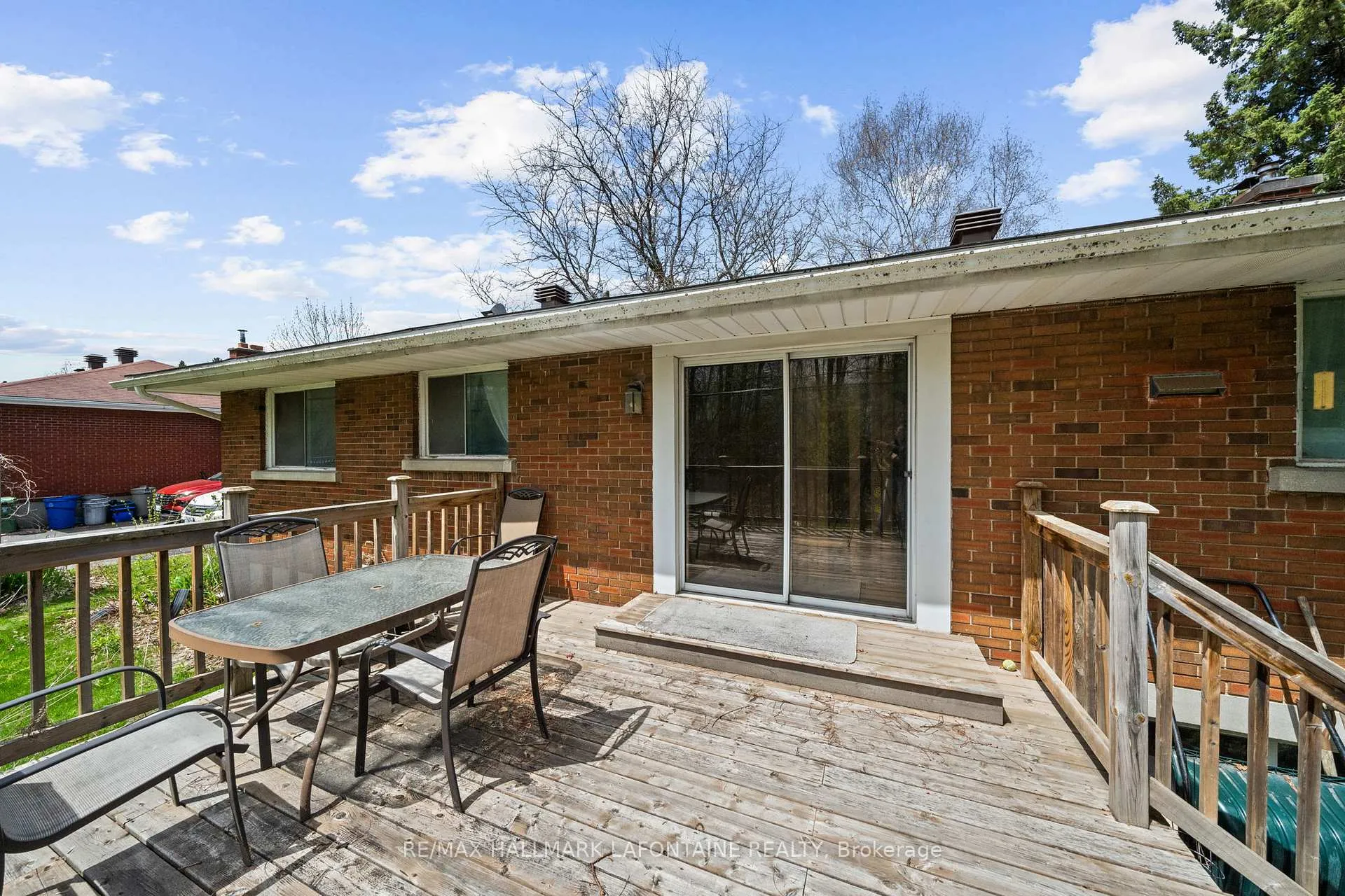 Photo 35 of 14 Kirkstall Avenue, Ottawa, Manordale — HOMEH
