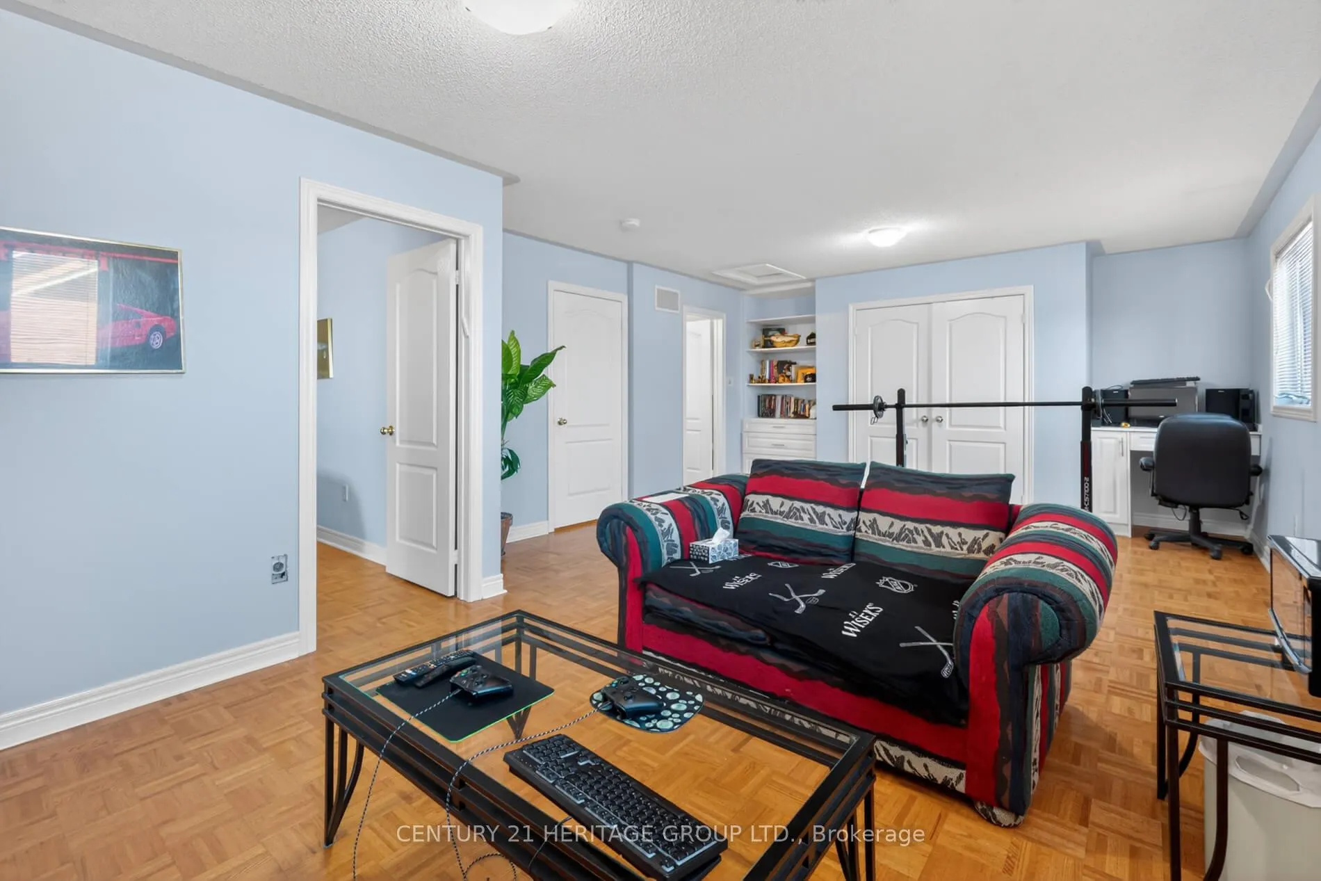 Photo 17 of 335 Bathurst Glen Drive, Vaughan, Patterson — HOMEH