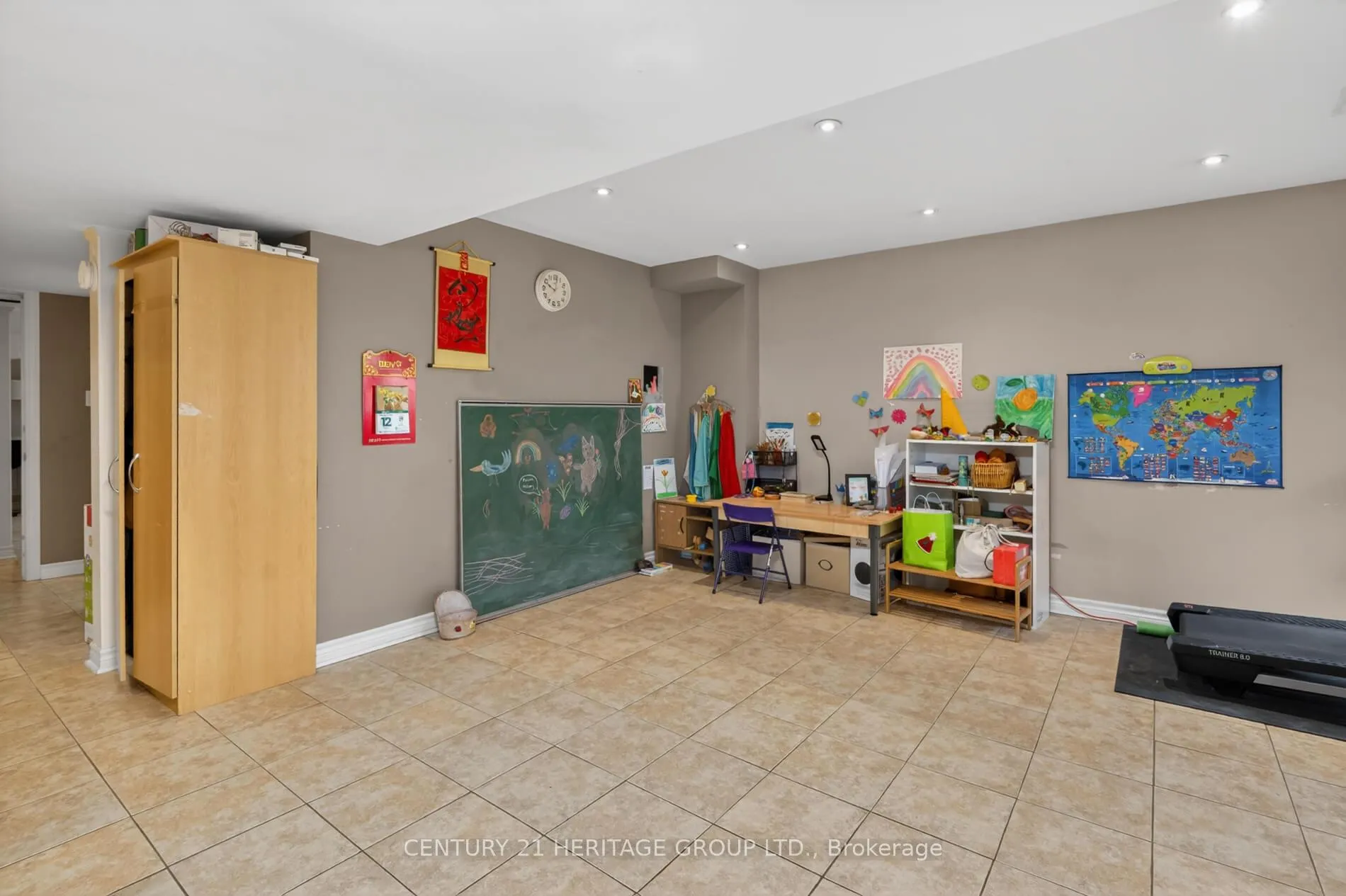 Photo 20 of 335 Bathurst Glen Drive, Vaughan, Patterson — HOMEH
