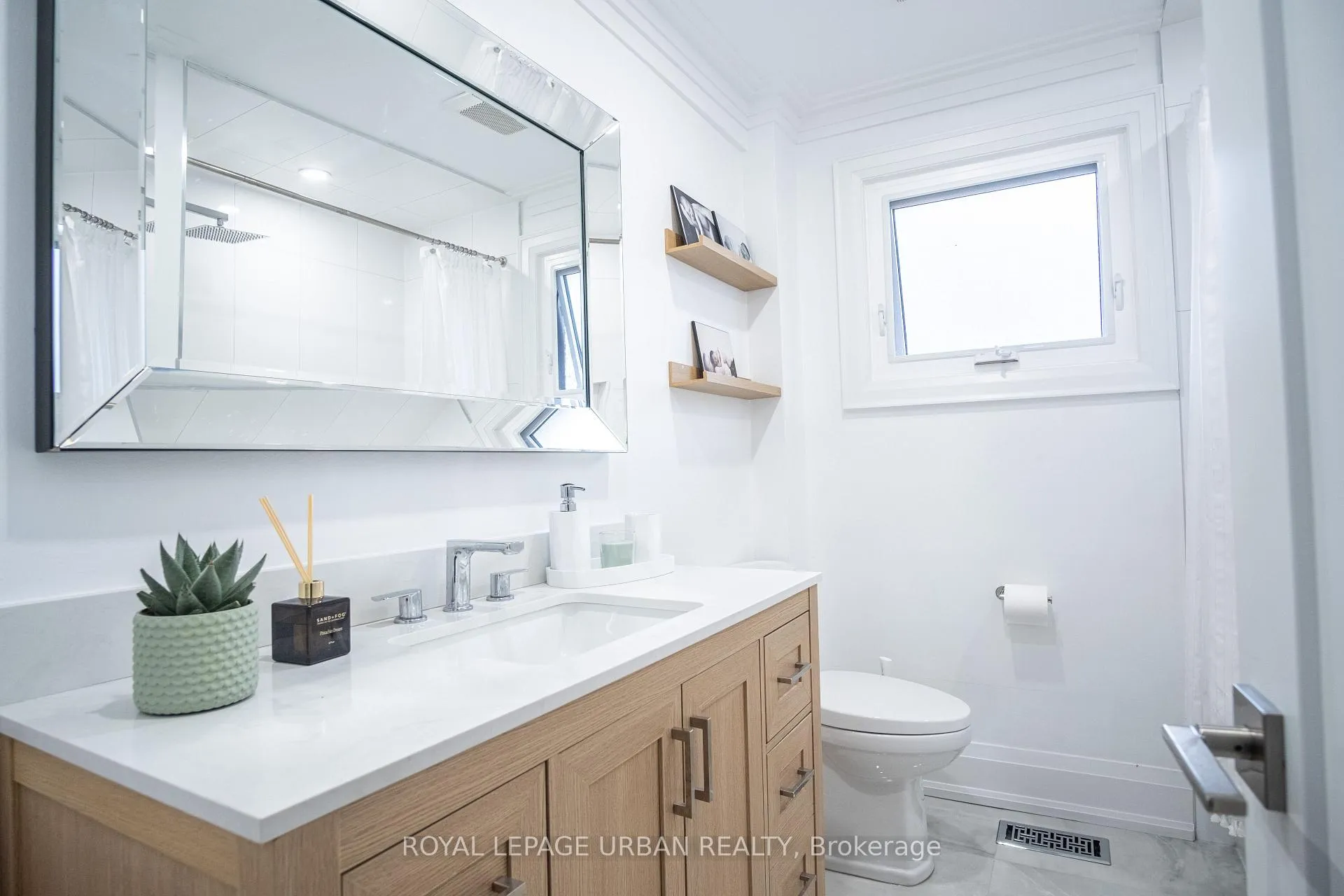Photo 21 of 434 Westmount Avenue, Toronto, Oakwood Village — HOMEH