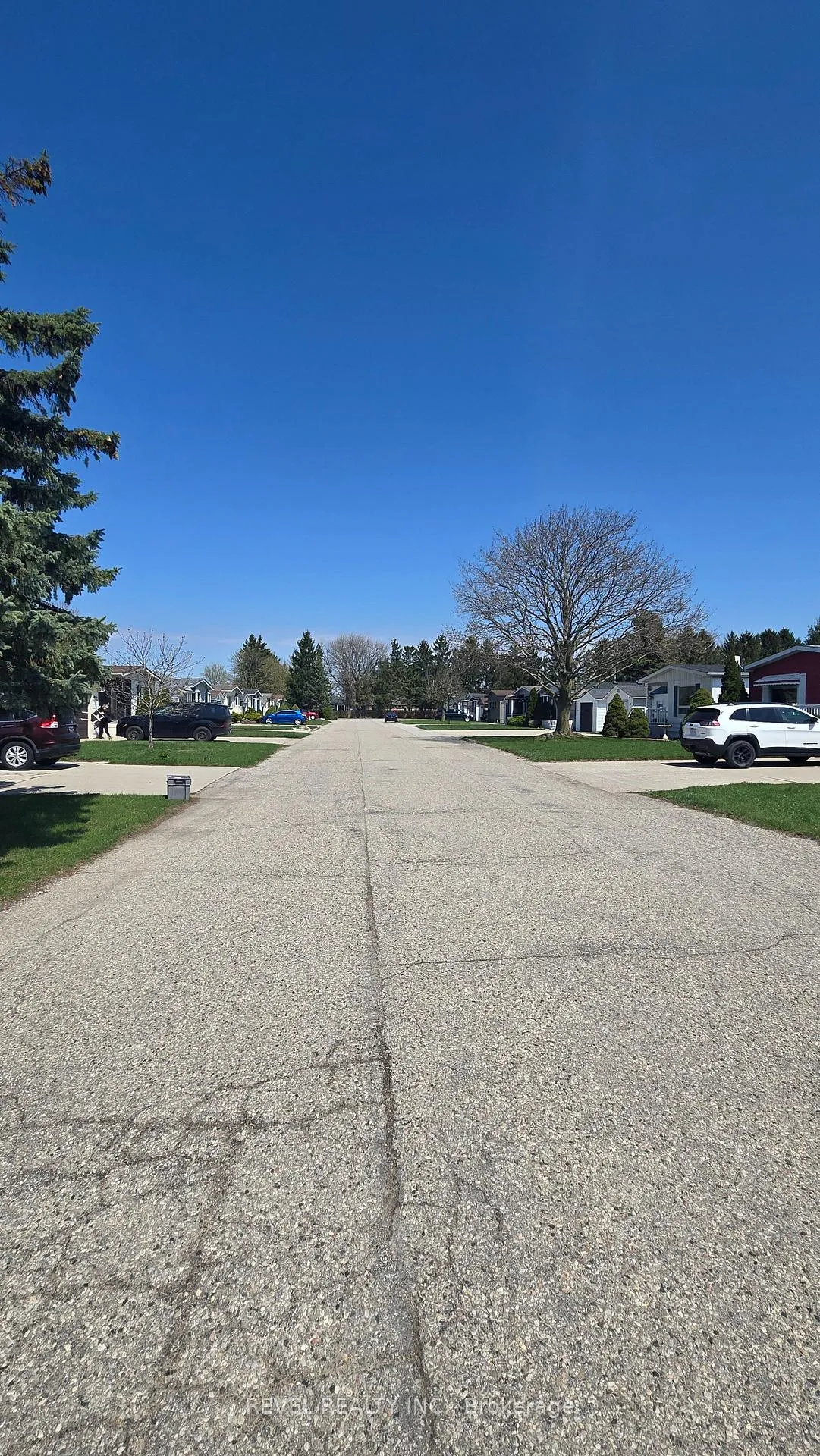 Photo 3 of 25 Miller Street, Strathroy-Caradoc, SE — HOMEH
