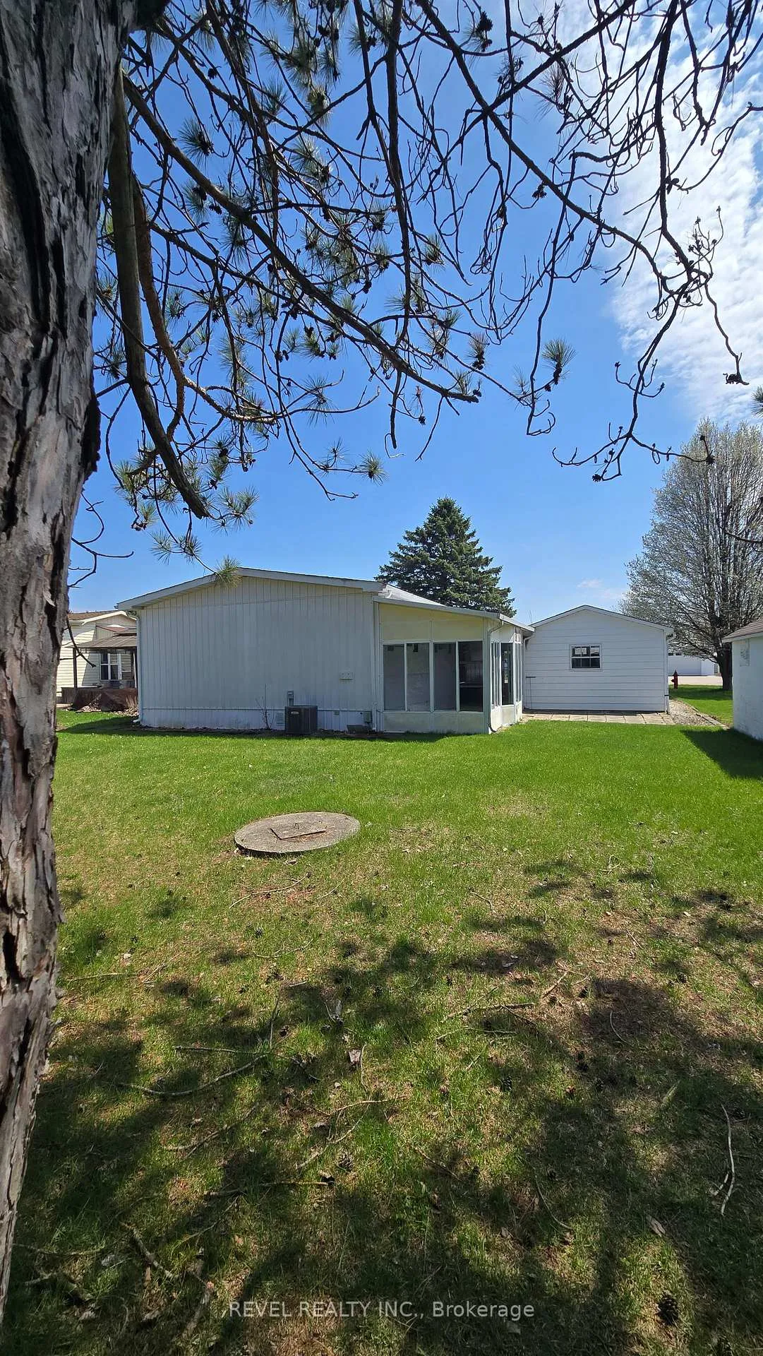 Photo 5 of 25 Miller Street, Strathroy-Caradoc, SE — HOMEH