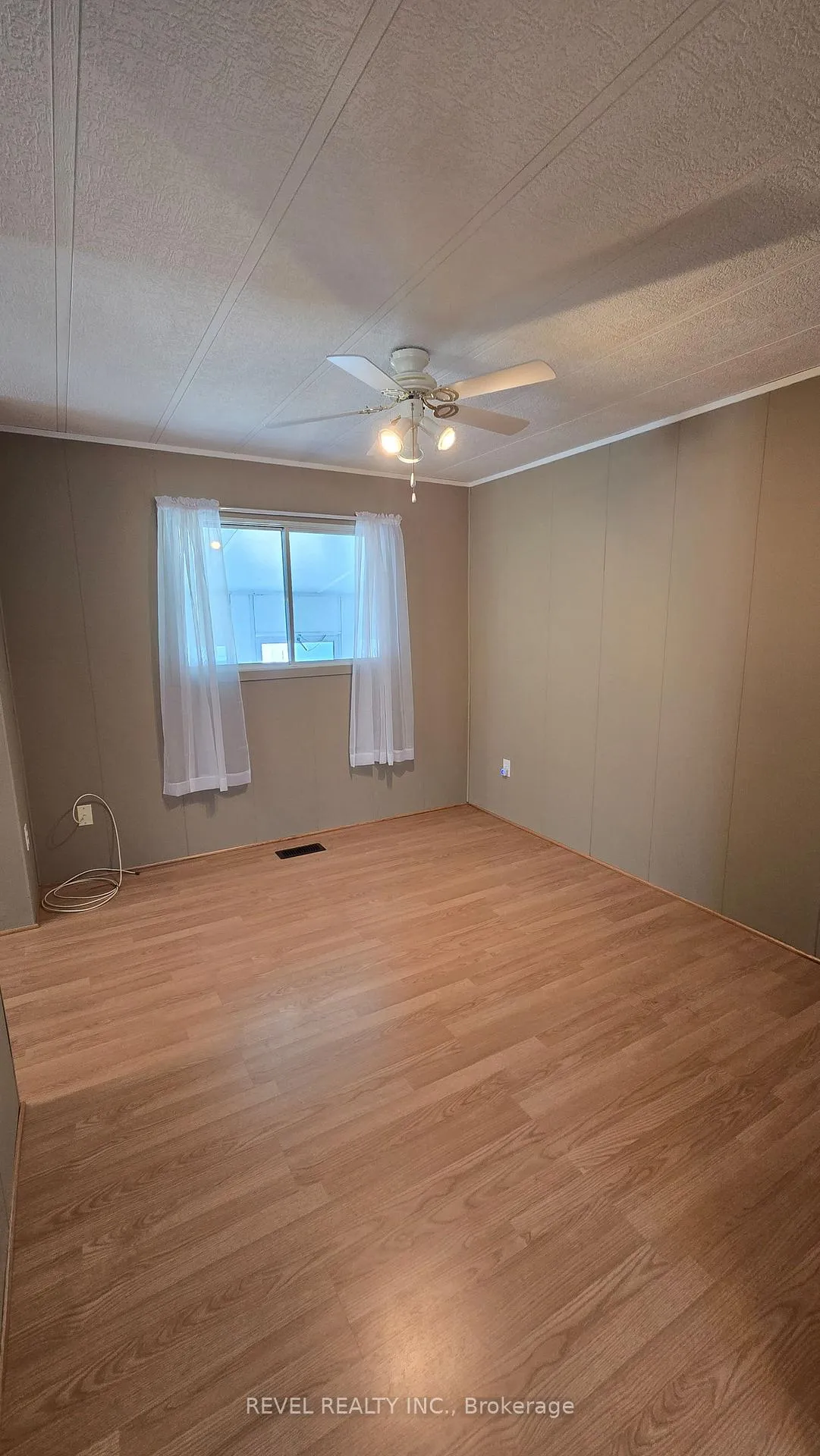 Photo 17 of 25 Miller Street, Strathroy-Caradoc, SE — HOMEH
