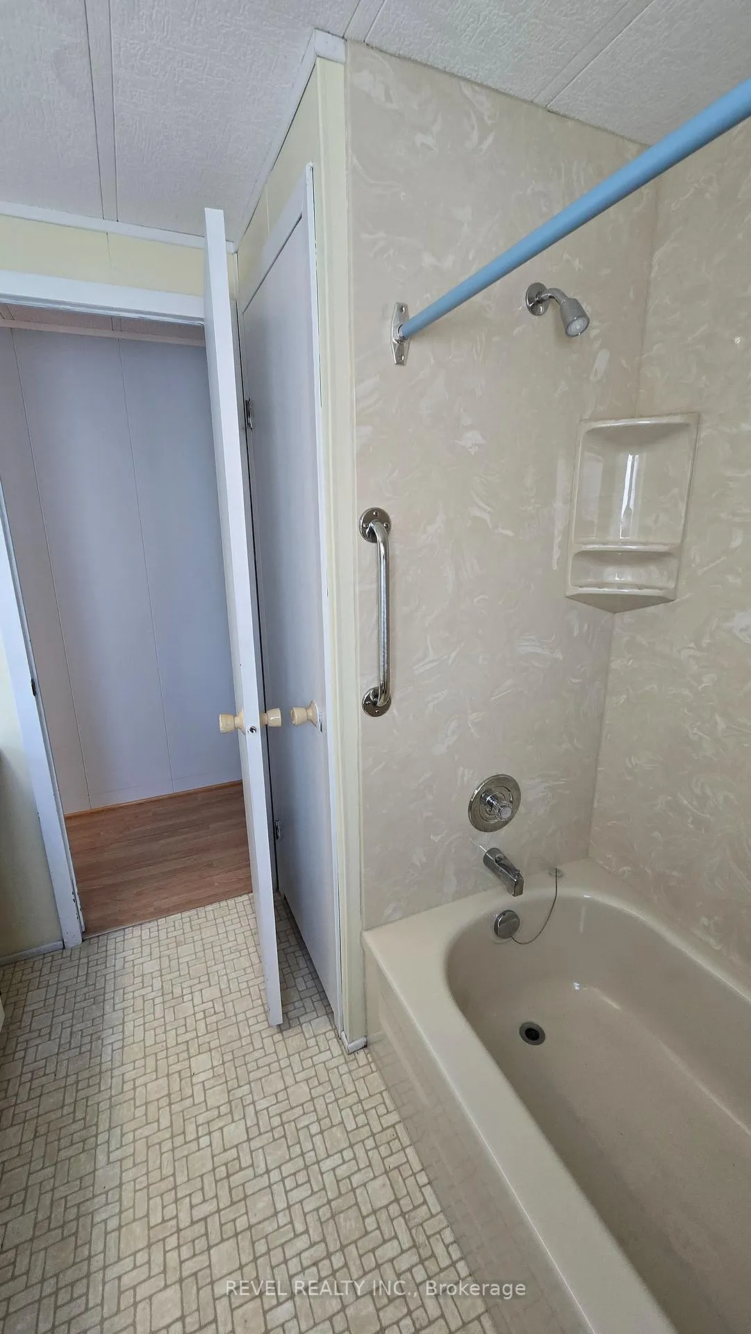 Photo 31 of 25 Miller Street, Strathroy-Caradoc, SE — HOMEH