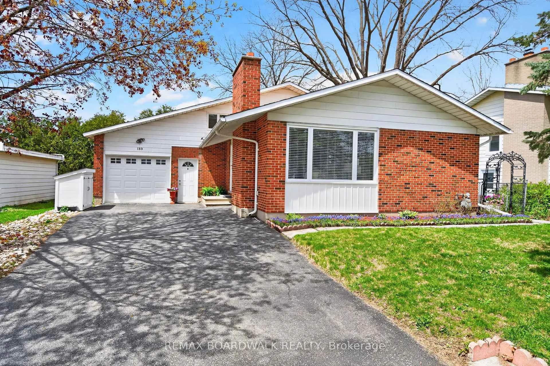 Photo 2 of 189 Banning Road, Ottawa, Kanata - Glencairn/Hazeldean — HOMEH