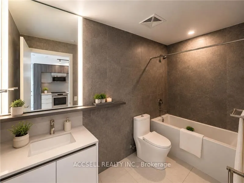 Photo 5 of Unit W2301, 185 Millway Avenue, Vaughan, Vaughan Corporate Centre — HOMEH