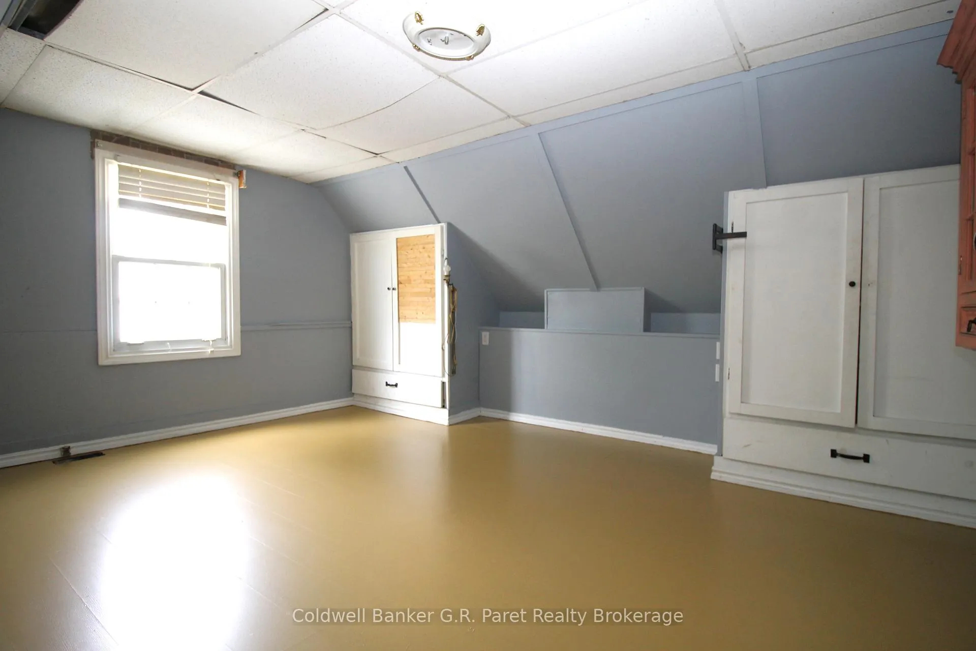 Photo 11 of 15 Wawa Street, St. Thomas — HOMEH
