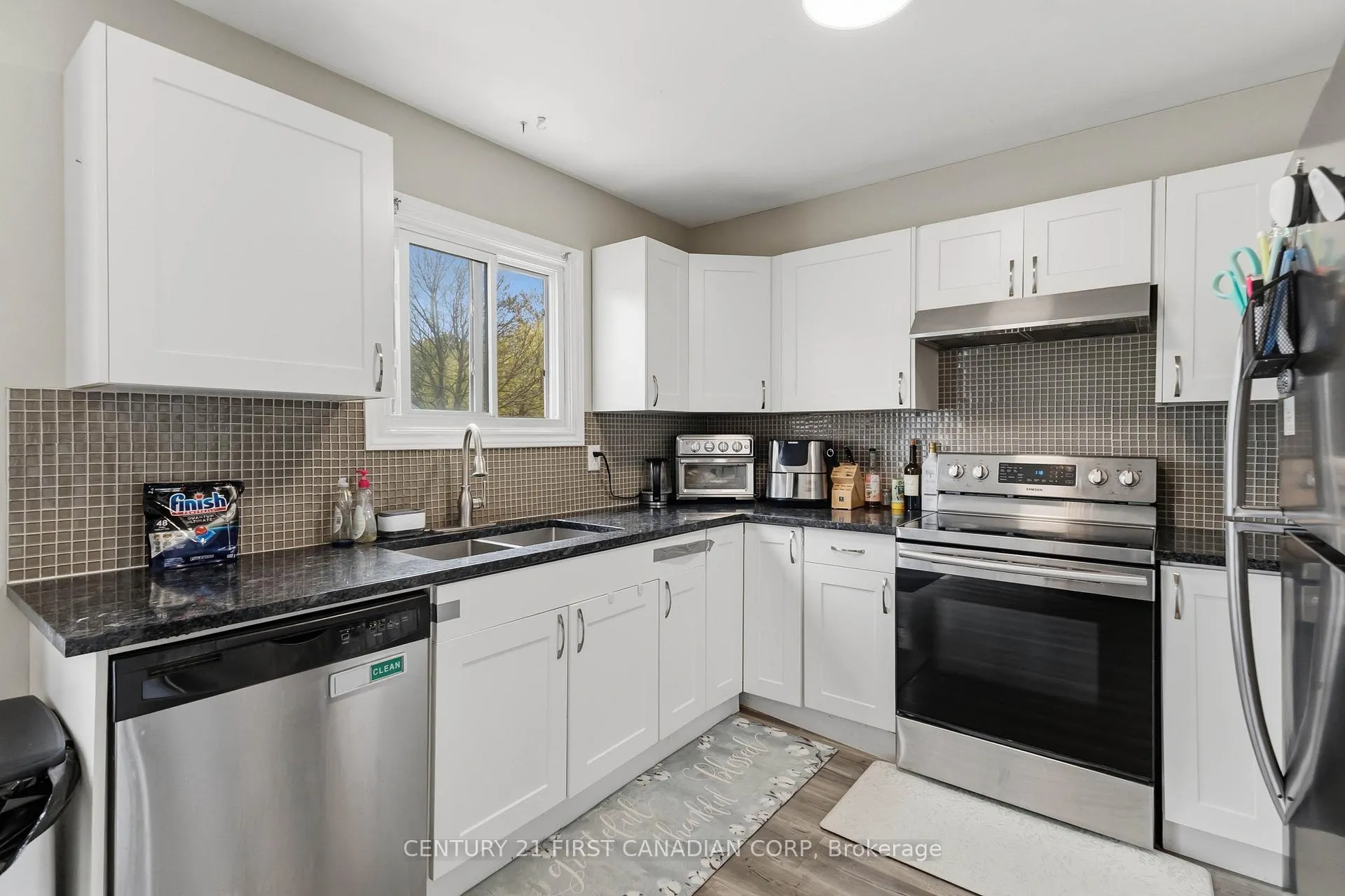 Photo 23 of Unit 6, 720 Deveron Crescent, London, South T — HOMEH
