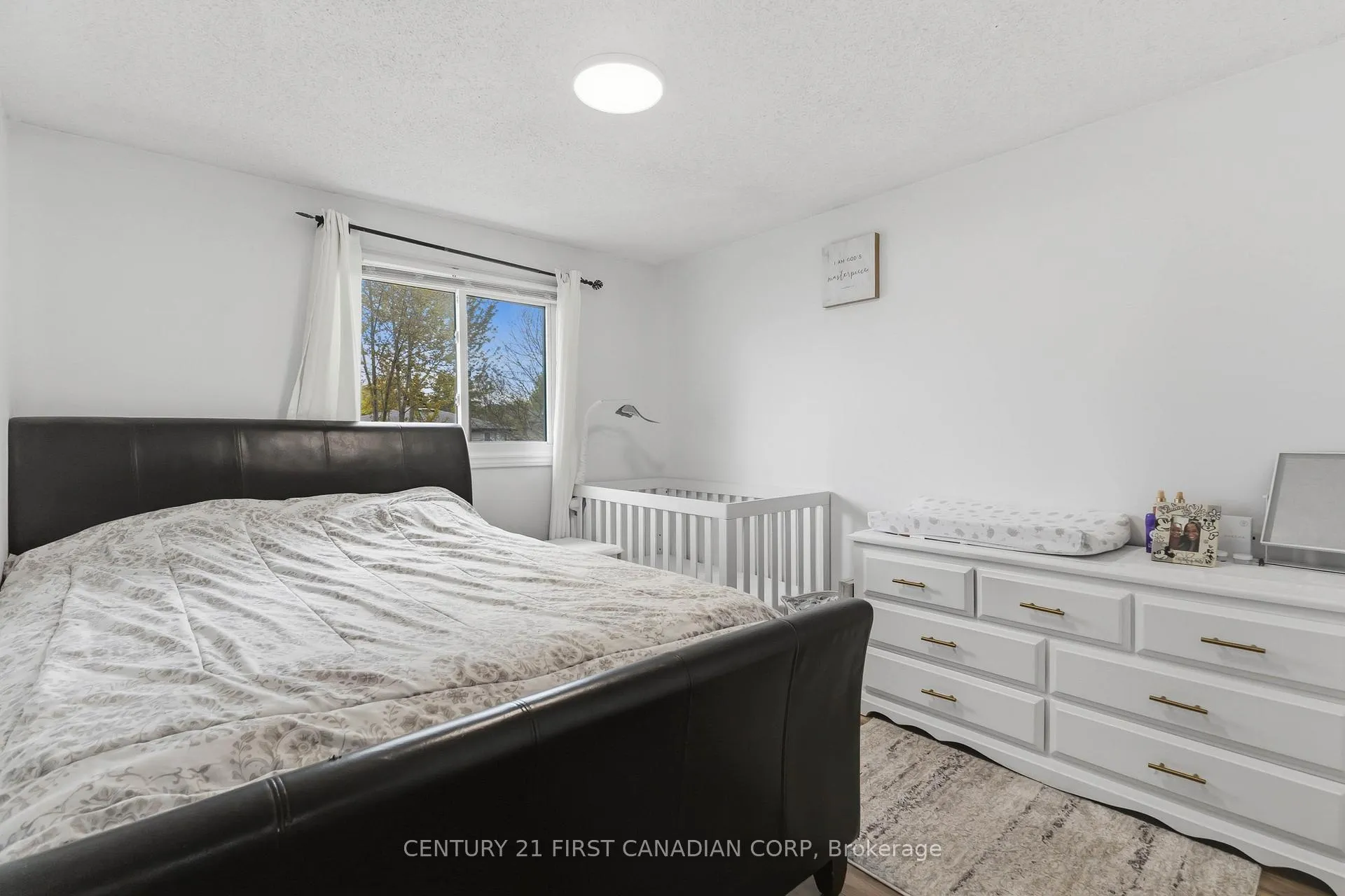 Photo 30 of Unit 6, 720 Deveron Crescent, London, South T — HOMEH