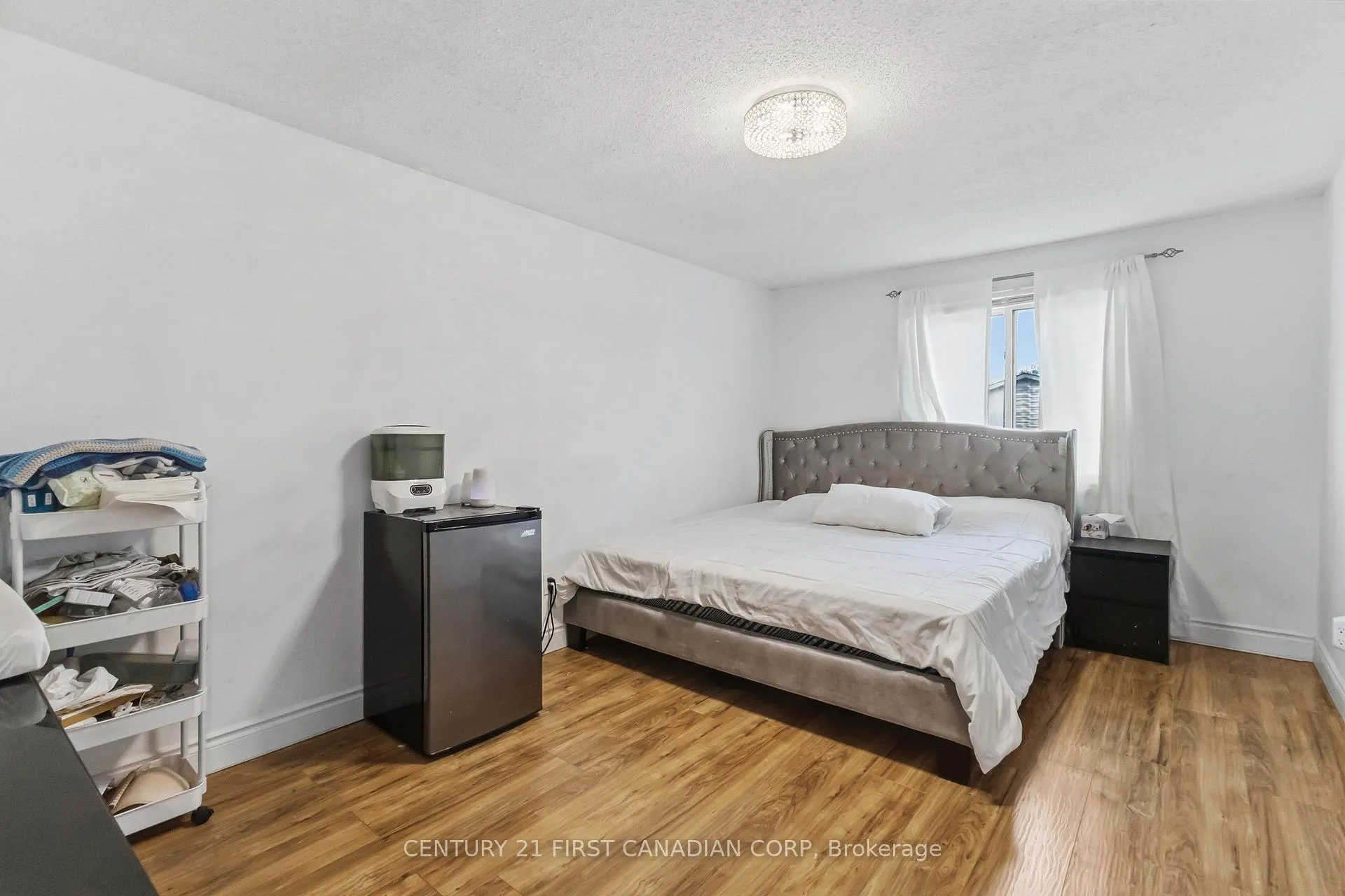 Photo 31 of Unit 6, 720 Deveron Crescent, London, South T — HOMEH