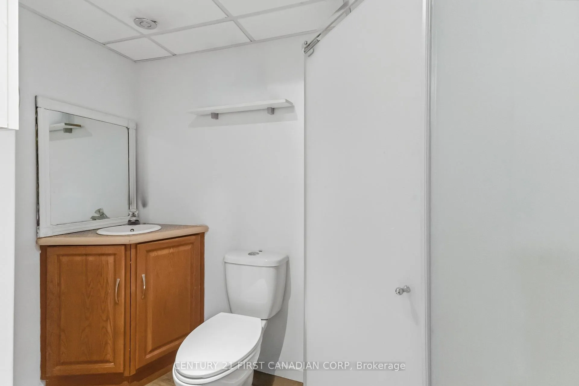 Photo 40 of Unit 6, 720 Deveron Crescent, London, South T — HOMEH