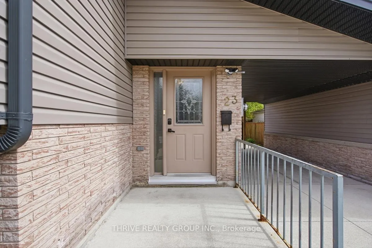 Photo 2 of 23 Vine Avenue, Strathroy-Caradoc, SW — HOMEH