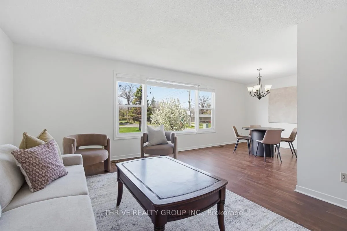 Photo 5 of 23 Vine Avenue, Strathroy-Caradoc, SW — HOMEH