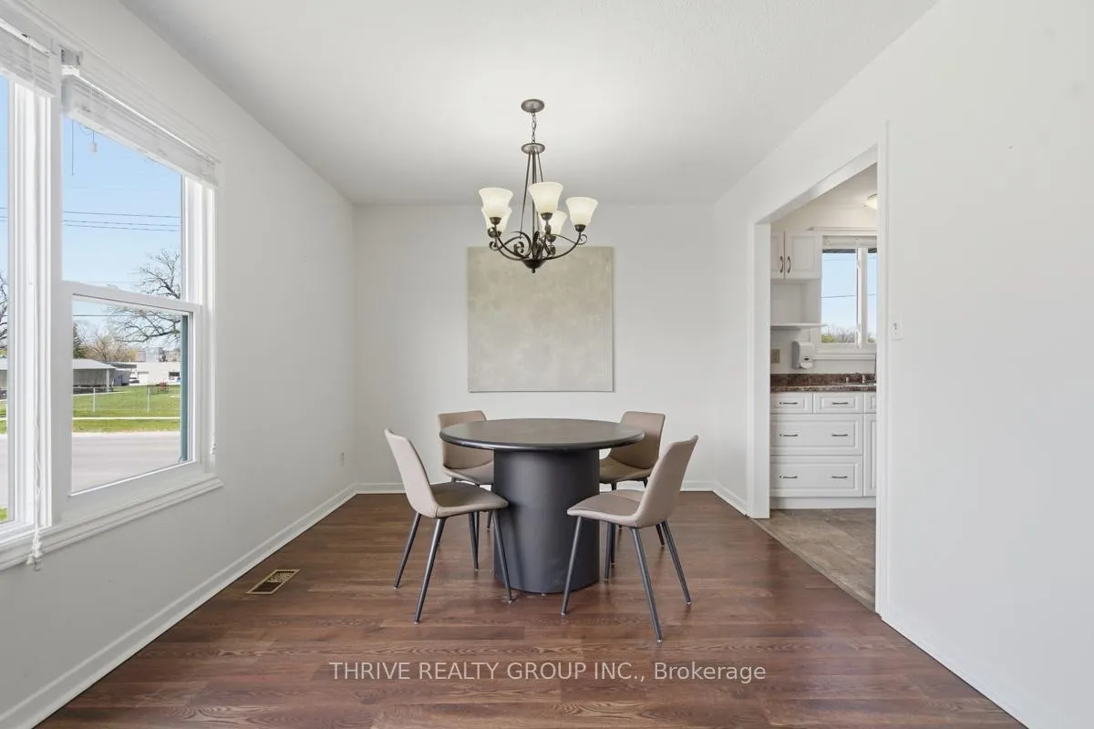 Photo 8 of 23 Vine Avenue, Strathroy-Caradoc, SW — HOMEH